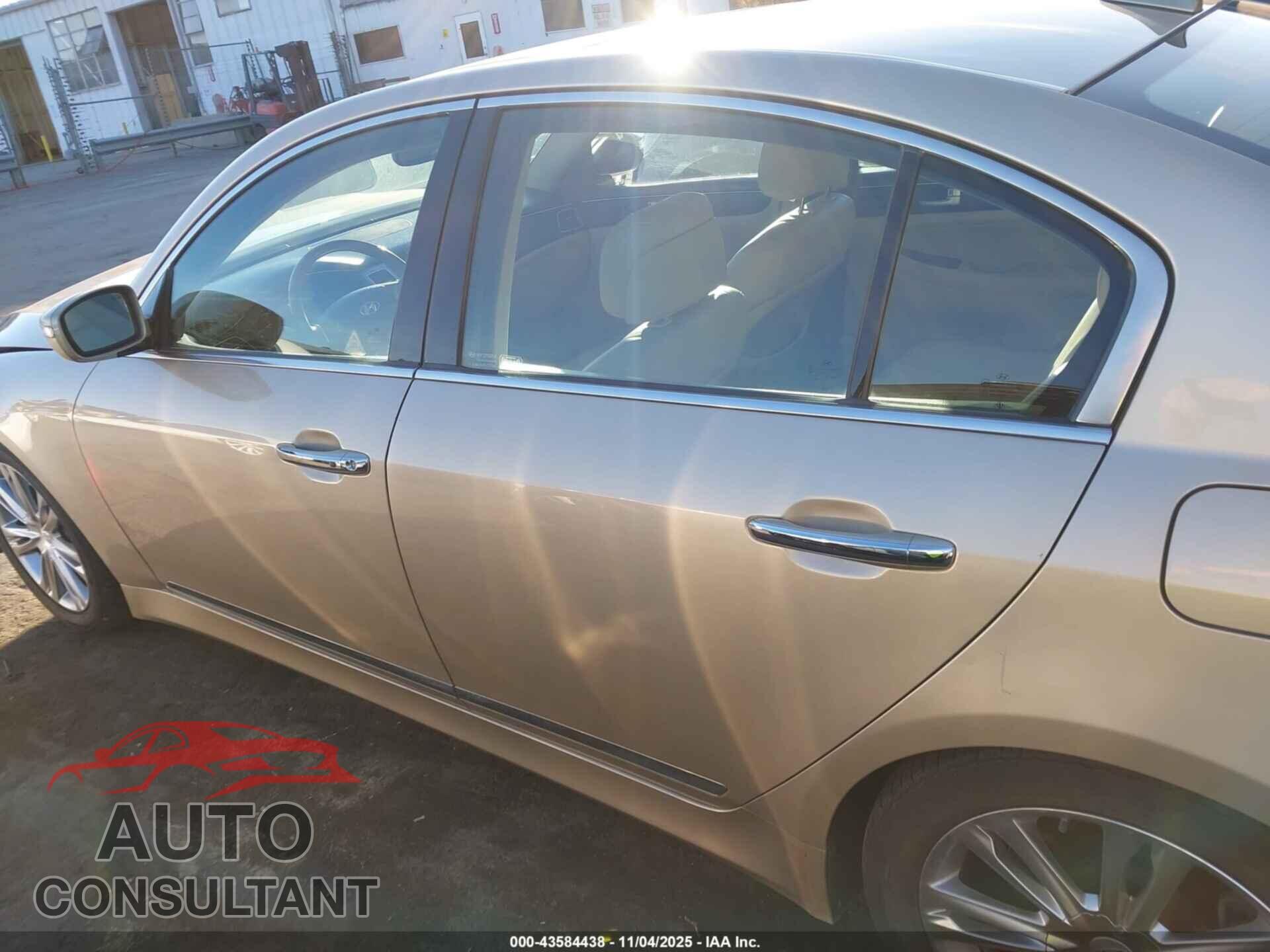 HYUNDAI GENESIS 2012 - KMHGC4DF6CU205360