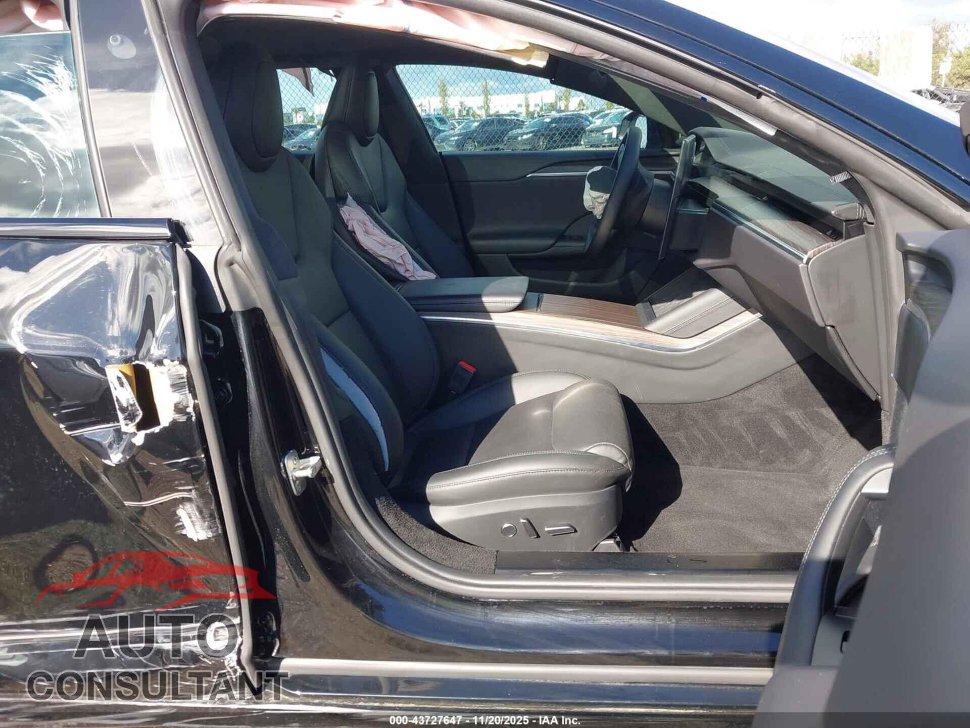 TESLA MODEL S 2023 - 5YJSA1E5XPF516491