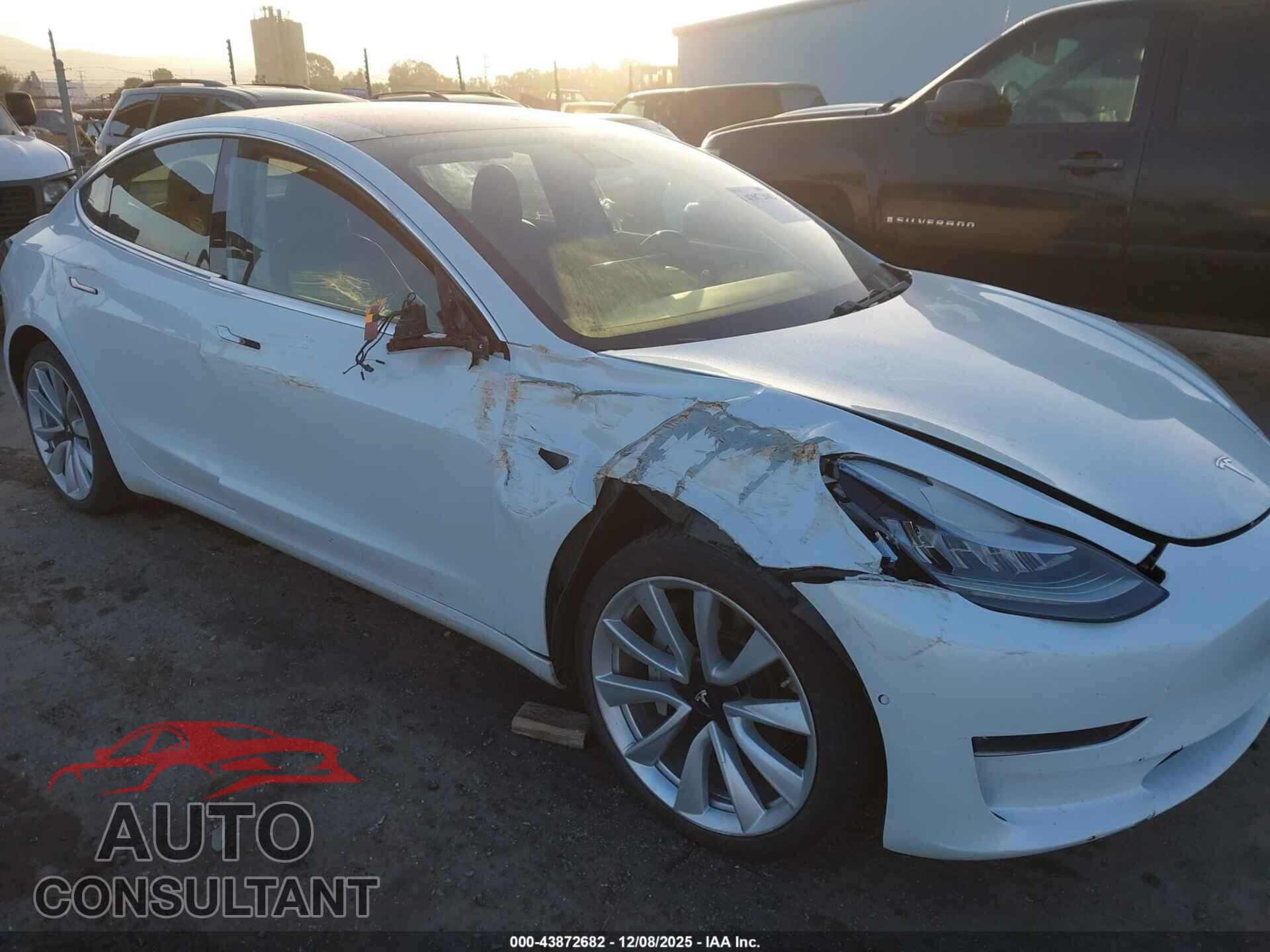 TESLA MODEL 3 2018 - 5YJ3E1EA7JF042898