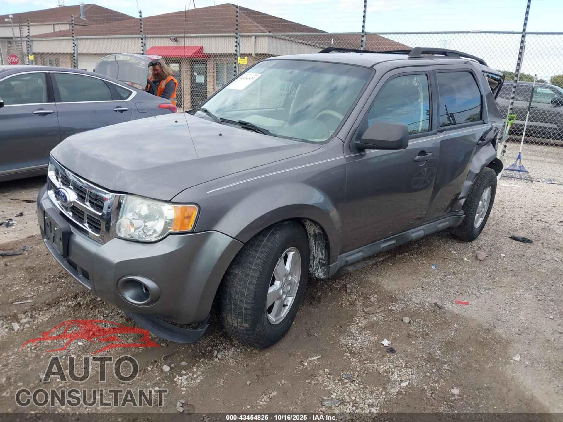 FORD ESCAPE 2010 - 1FMCU0C75AKB76361