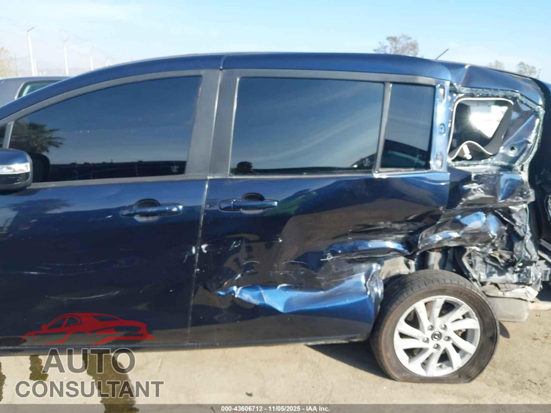 MAZDA MAZDA5 2015 - JM1CW2BL7F0182965