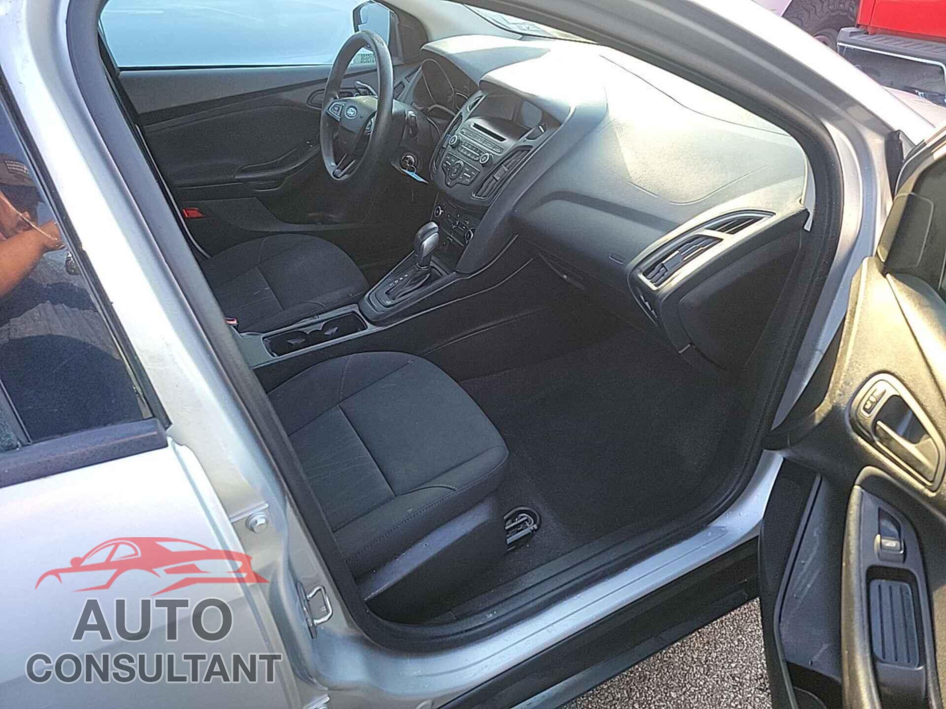 FORD FOCUS 2016 - 1FADP3E28GL373679