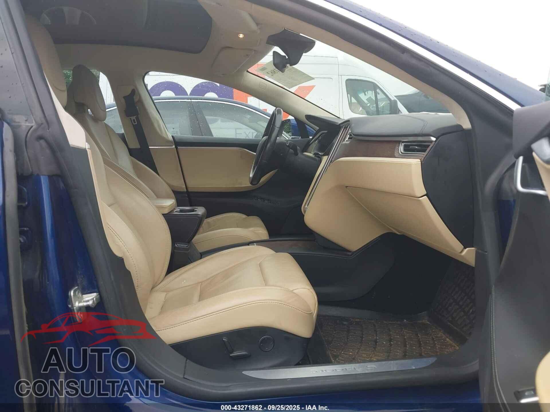 TESLA MODEL S 2017 - 5YJSA1E2XHF199545