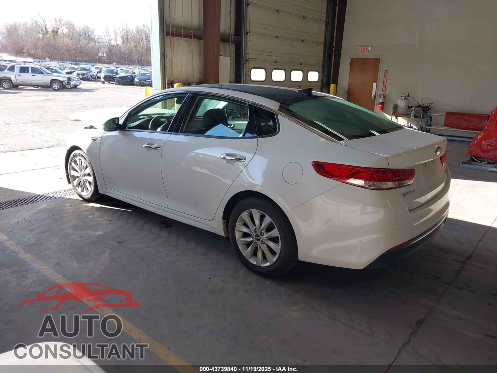 KIA OPTIMA 2016 - 5XXGU4L33GG043143