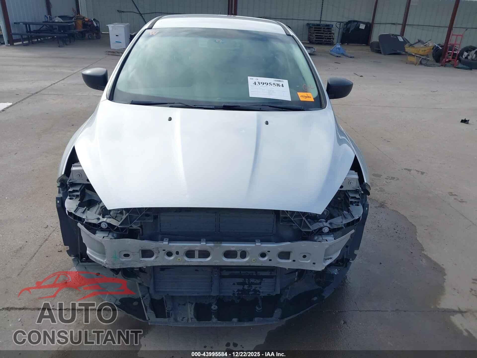 FORD FOCUS 2016 - 1FADP3E26GL245313