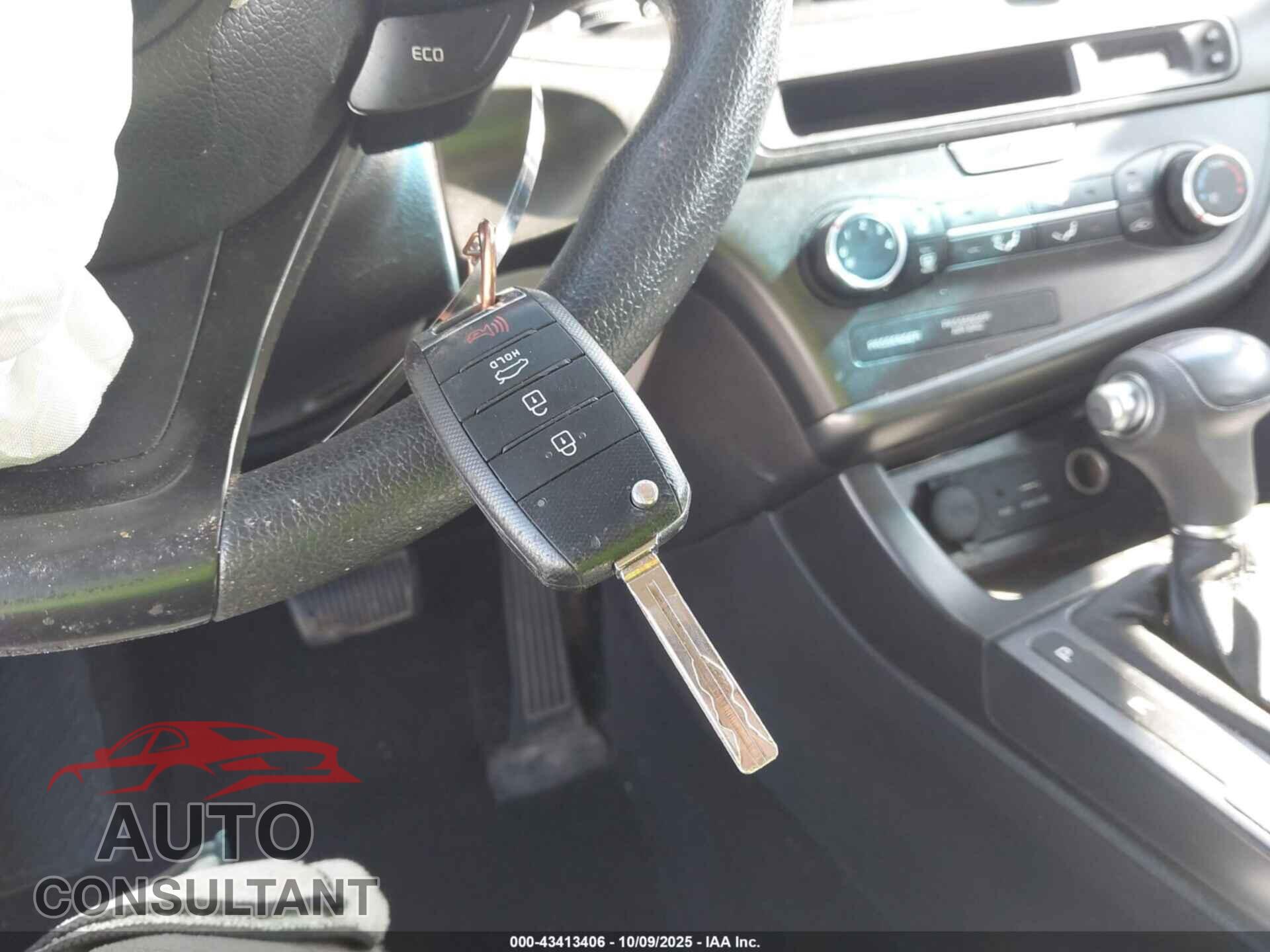 KIA OPTIMA 2015 - KNAGM4A76F5621029