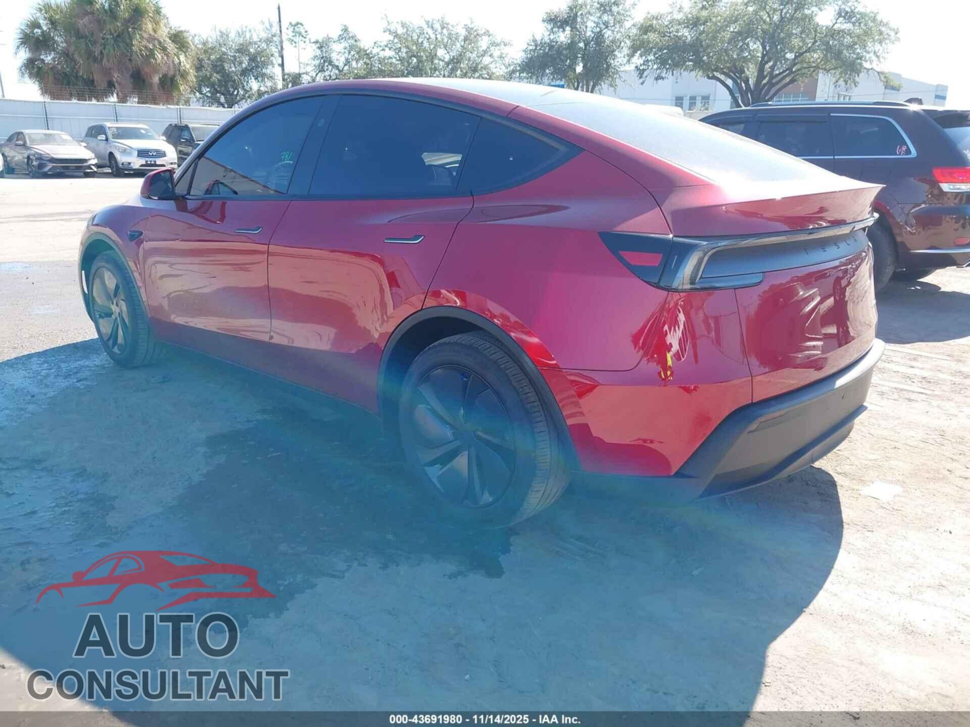 TESLA MODEL Y 2026 - 7SAYGDEEXTA470150
