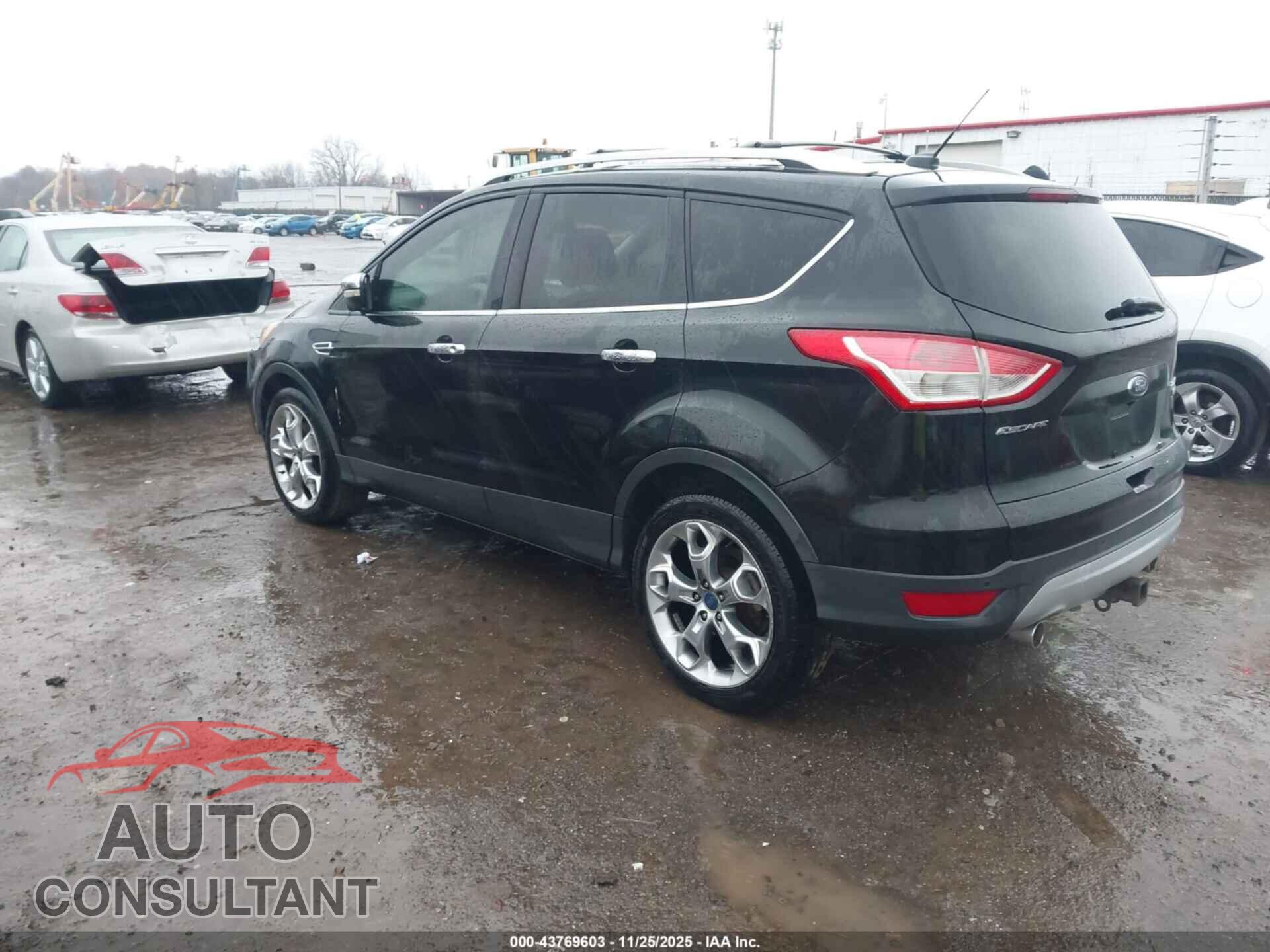 FORD ESCAPE 2013 - 1FMCU0J90DUA76892