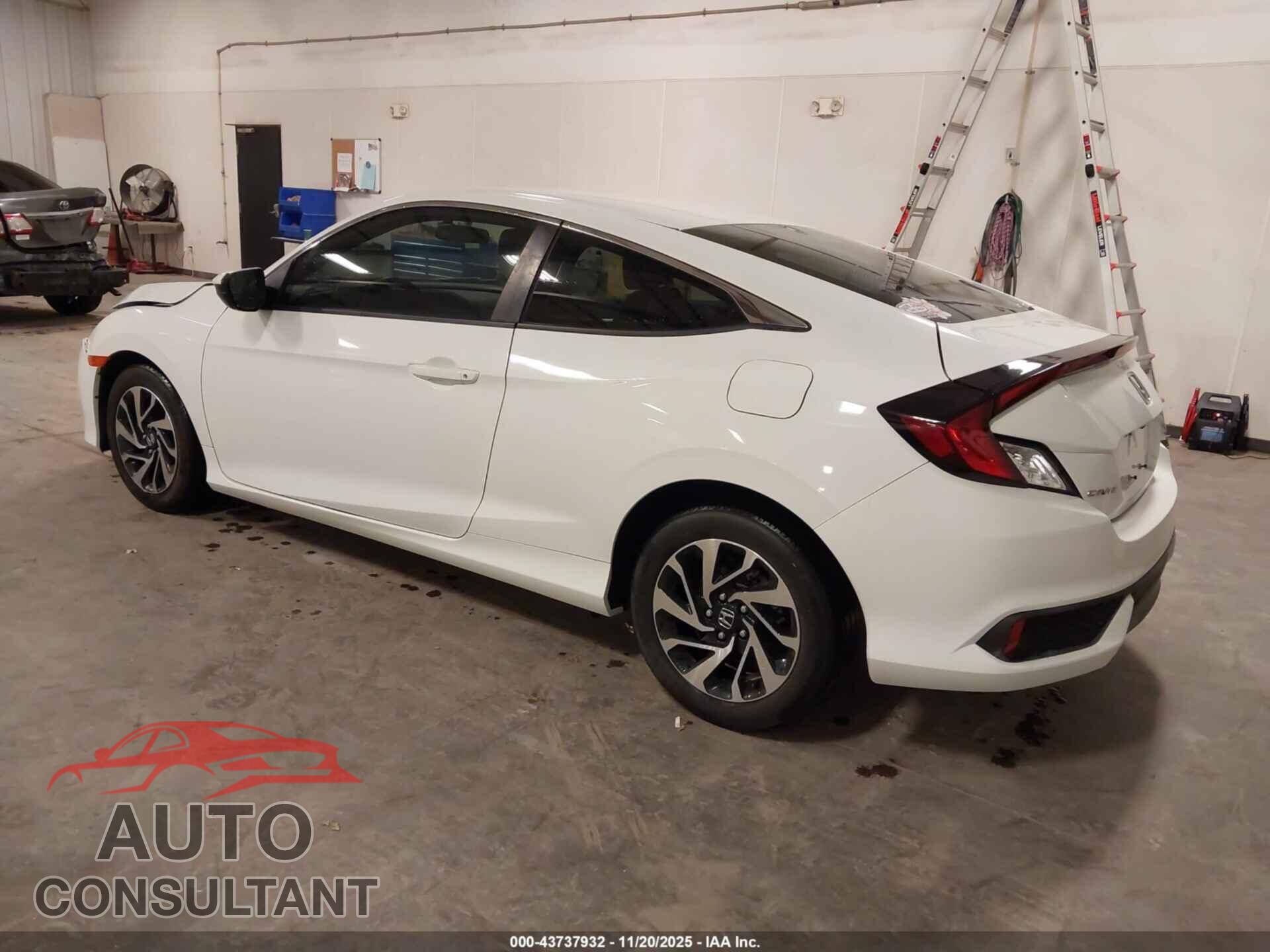 HONDA CIVIC 2017 - 2HGFC4B54HH301218