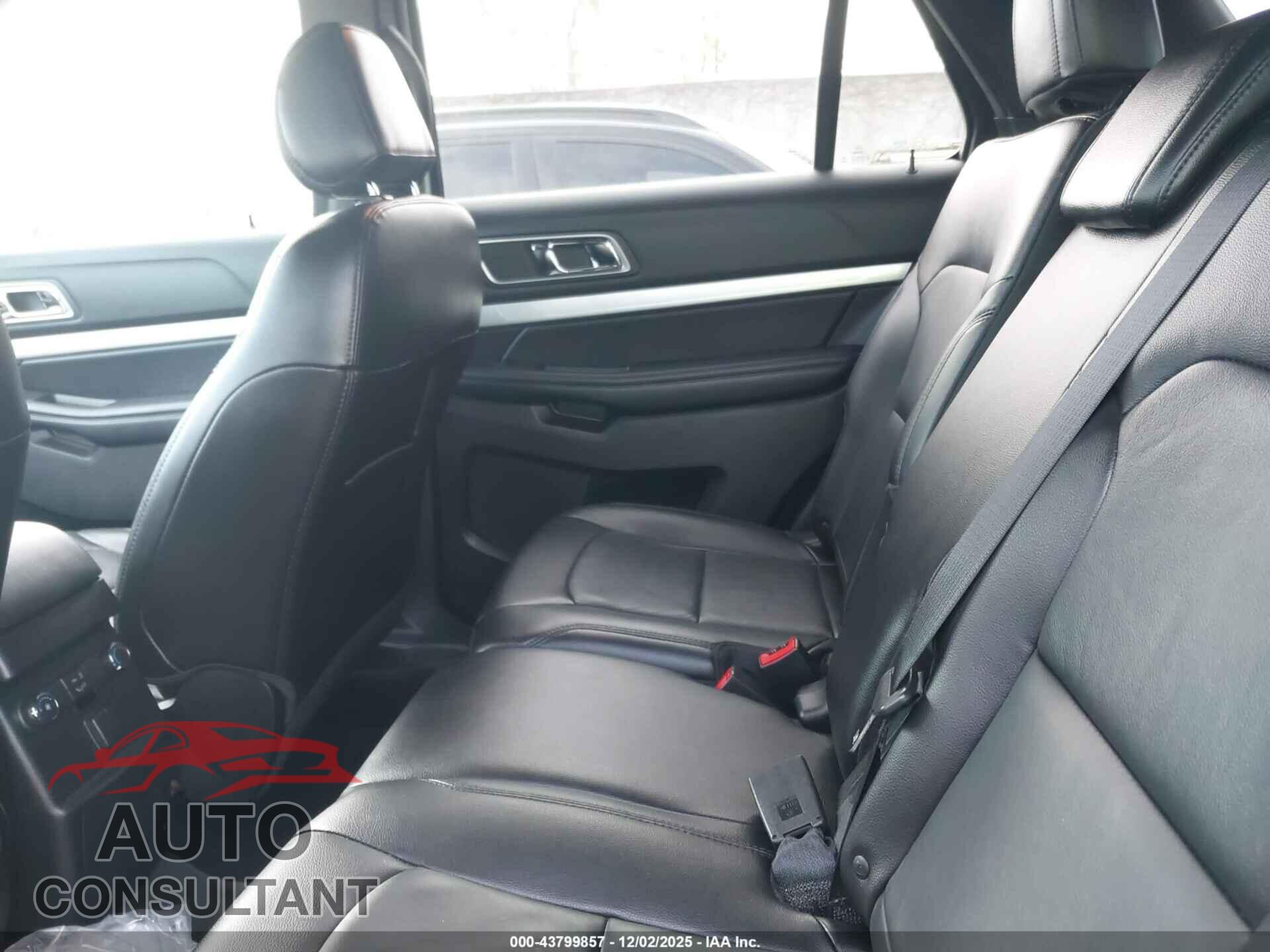 FORD EXPLORER 2017 - 1FM5K7D88HGE24260