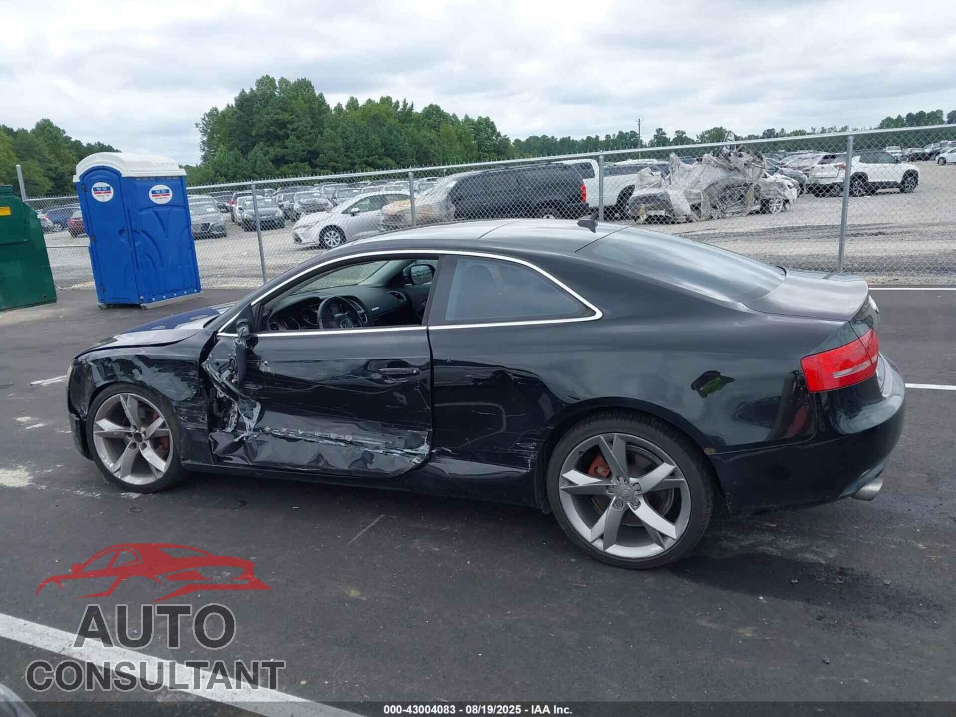 AUDI A5 2010 - WAULFAFR1AA001920