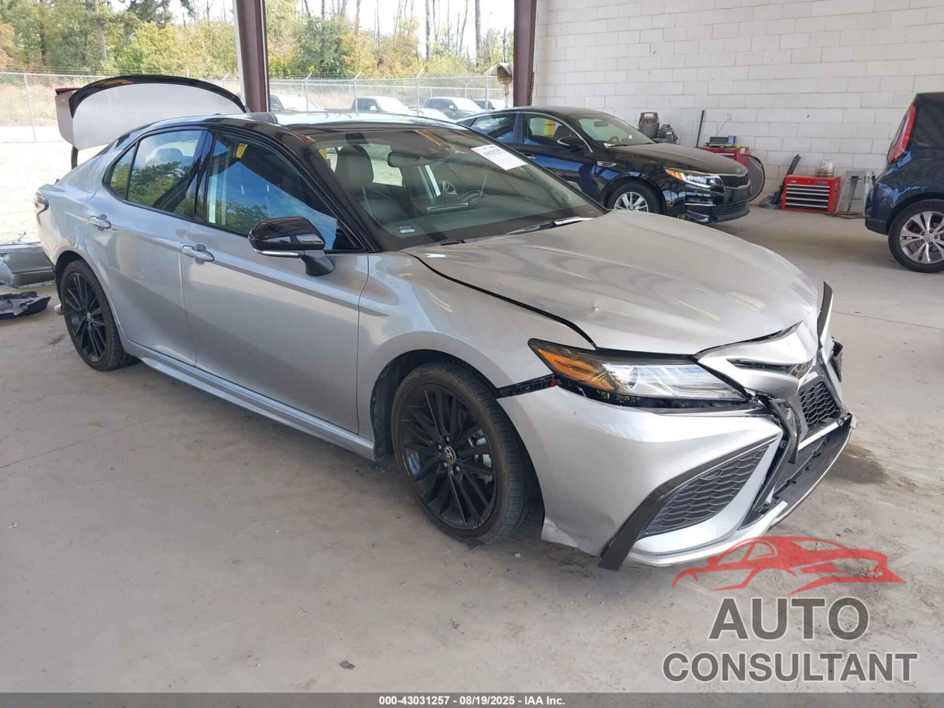 TOYOTA CAMRY 2022 - 4T1K61BKXN4057880