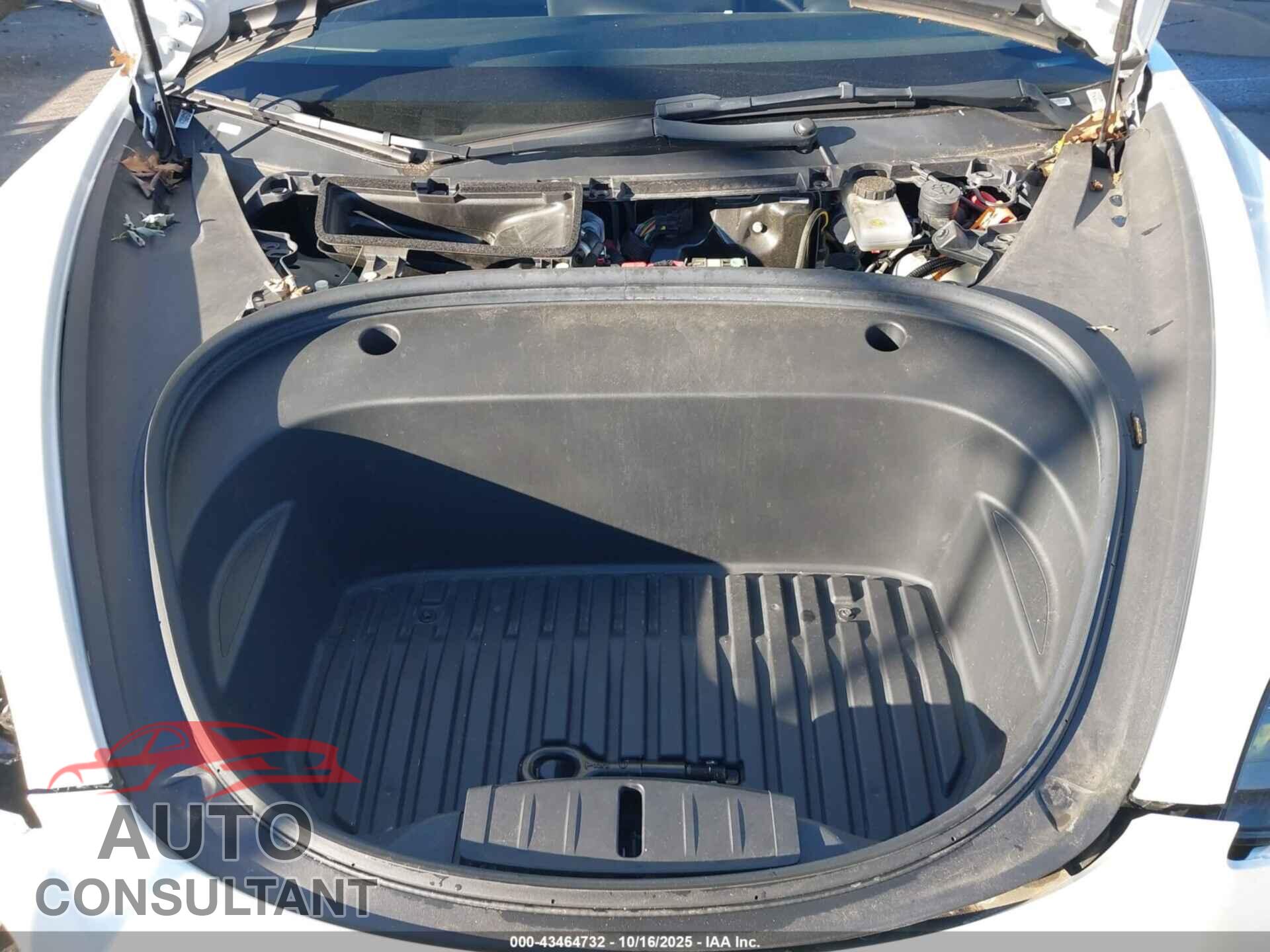 TESLA MODEL 3 2023 - 5YJ3E1EA7PF430111