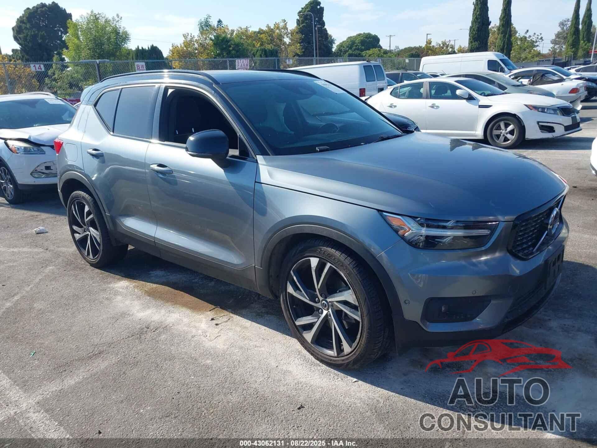 VOLVO XC40 2019 - YV4AC2HM6K2112773