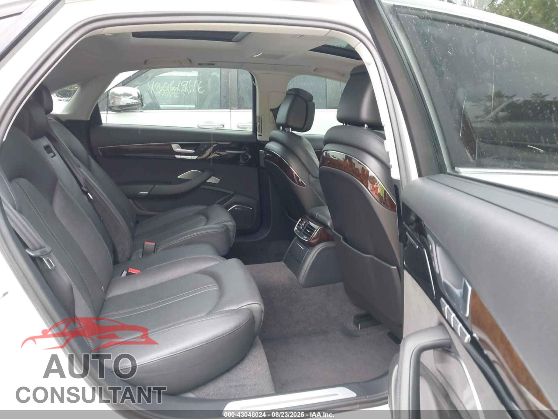 AUDI A8 L 2013 - WAURGAFD9DN000524