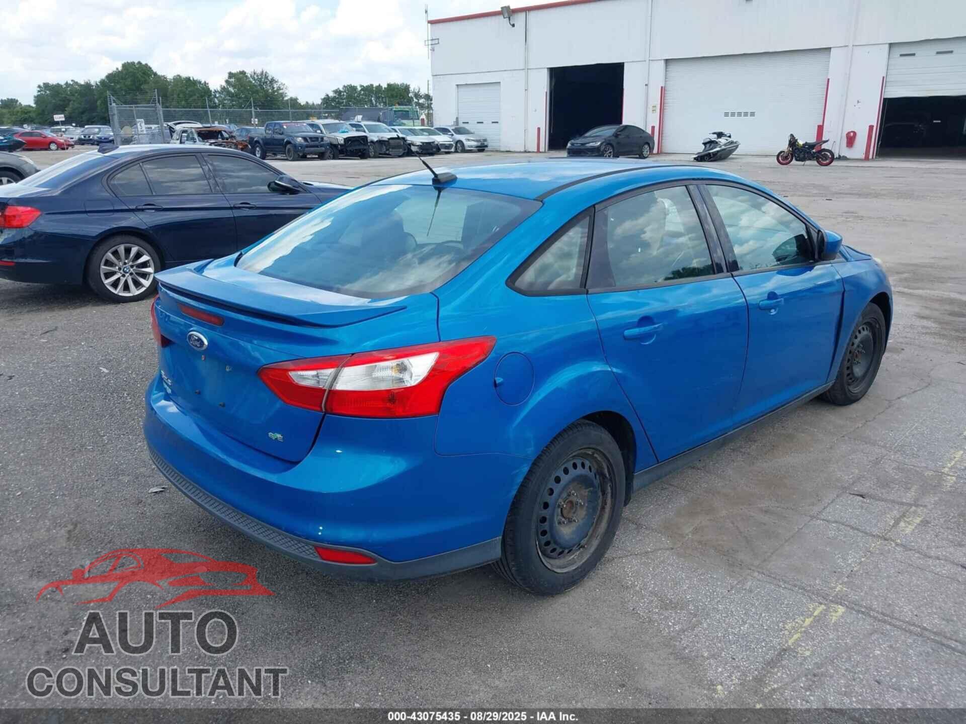 FORD FOCUS 2012 - 1FAHP3F25CL242574