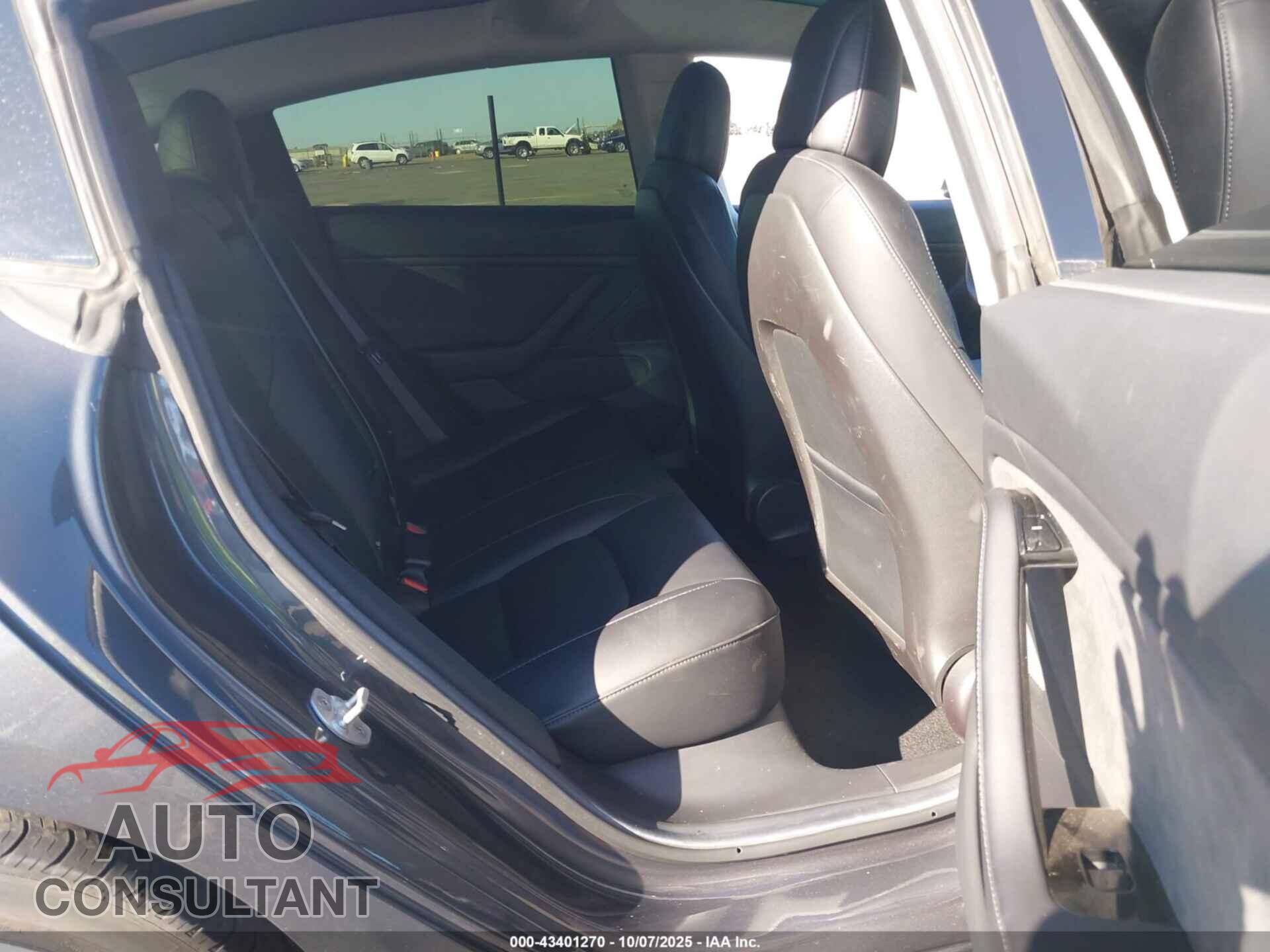 TESLA MODEL 3 2018 - 5YJ3E1EAXJF047898