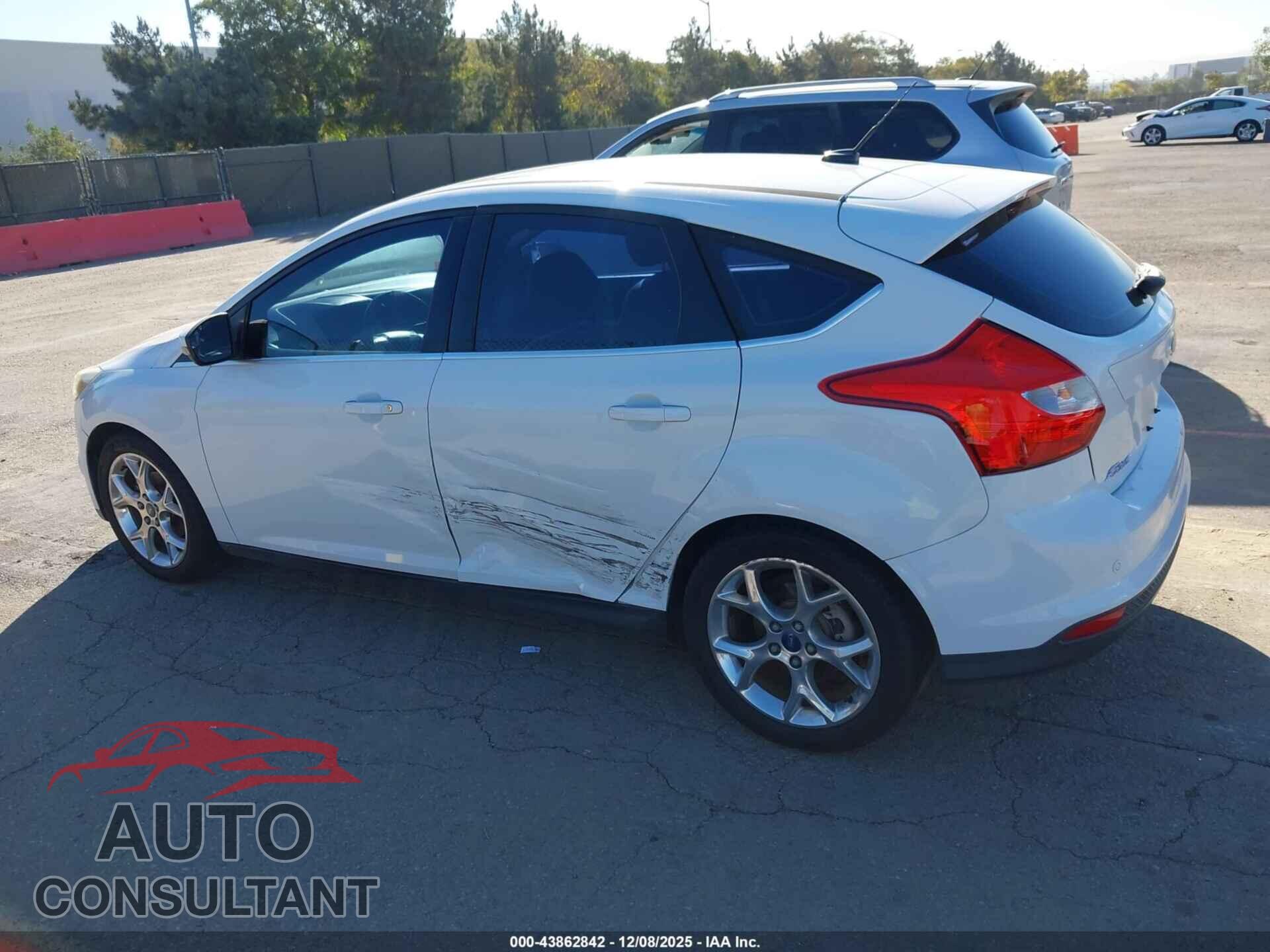 FORD FOCUS 2012 - 1FAHP3M23CL429590