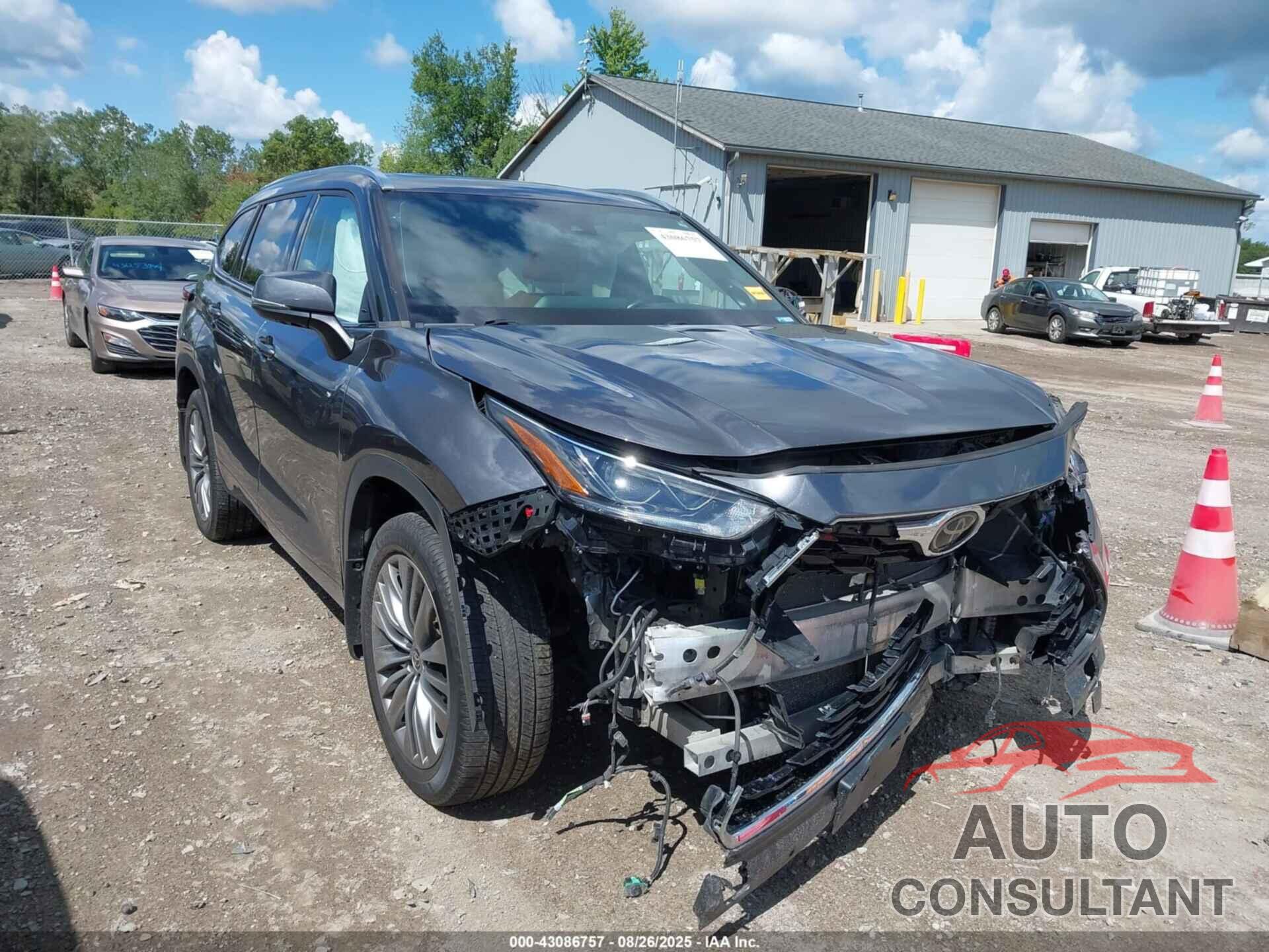 TOYOTA HIGHLANDER 2021 - 5TDFZRBH5MS106874