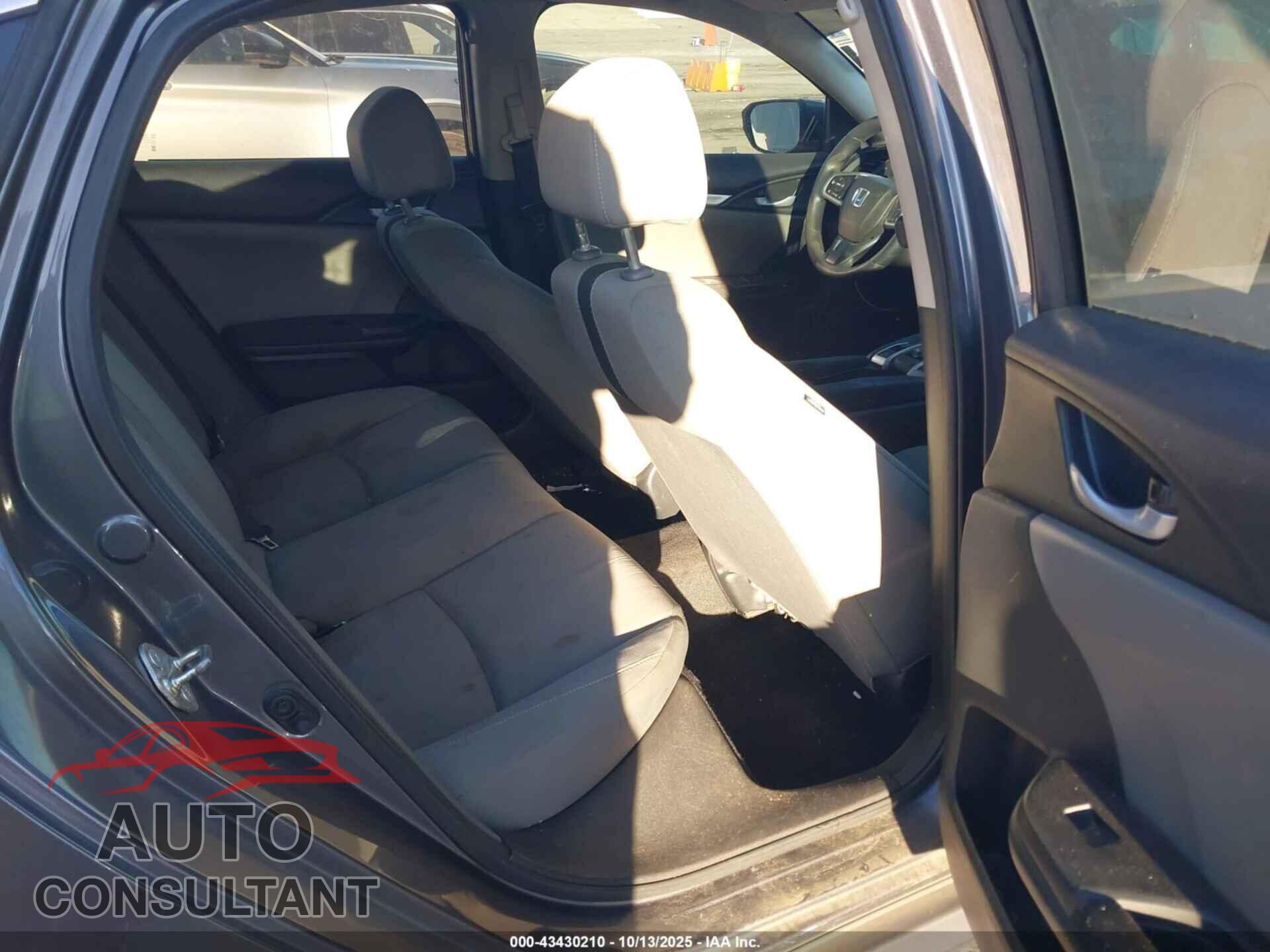 HONDA CIVIC 2017 - 2HGFC2F53HH530357