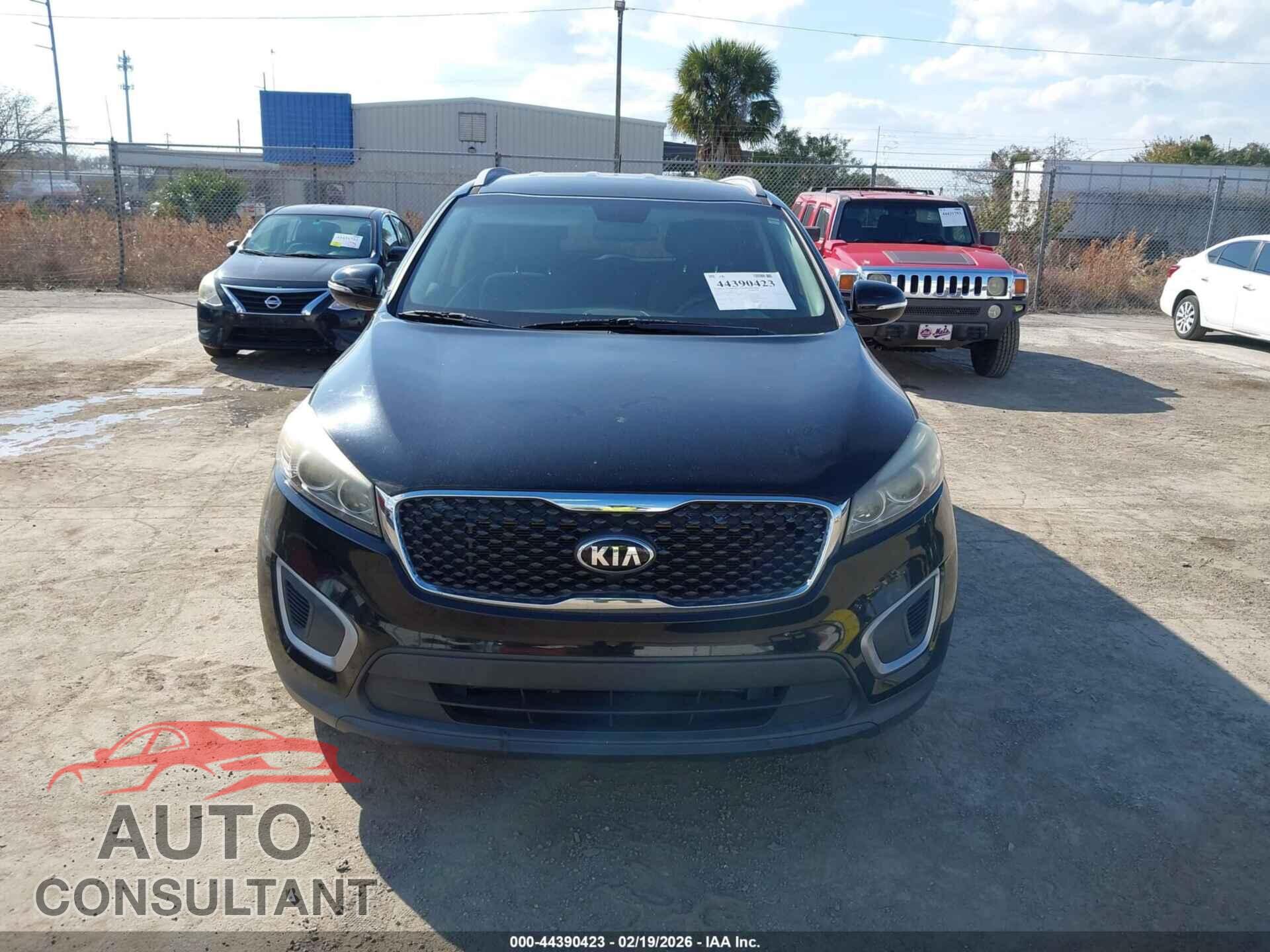 KIA SORENTO 2017 - 5XYPG4A34HG213968