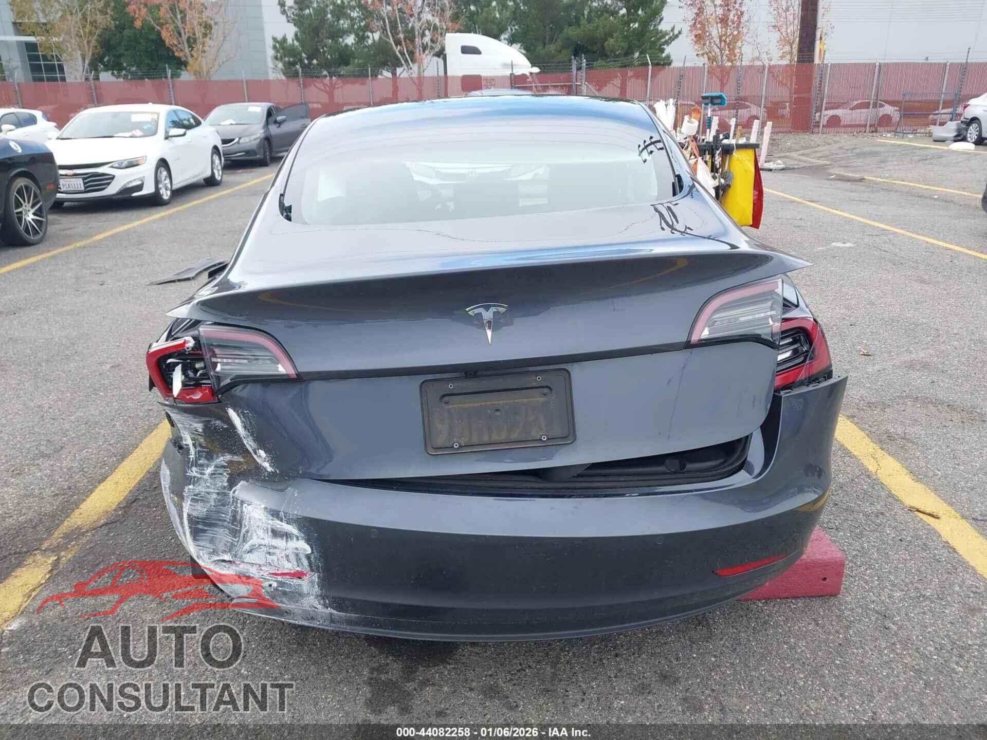 TESLA MODEL 3 2022 - 5YJ3E1EA6NF250941