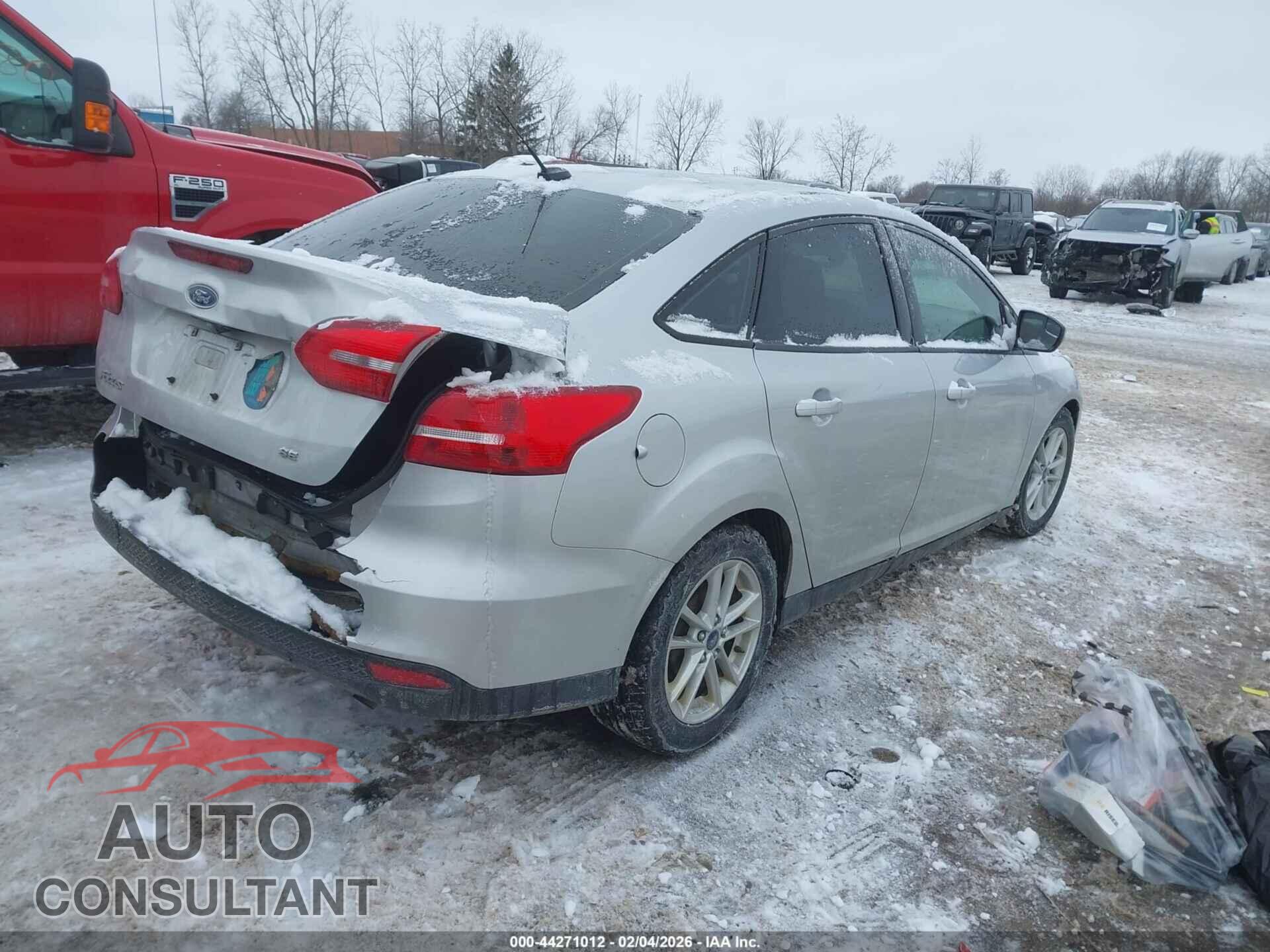 FORD FOCUS 2017 - 1FADP3F23HL209319