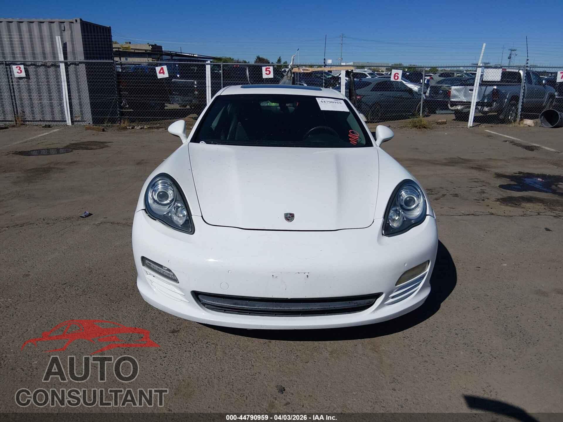 PORSCHE PANAMERA 2011 - WP0AB2A73BL062306
