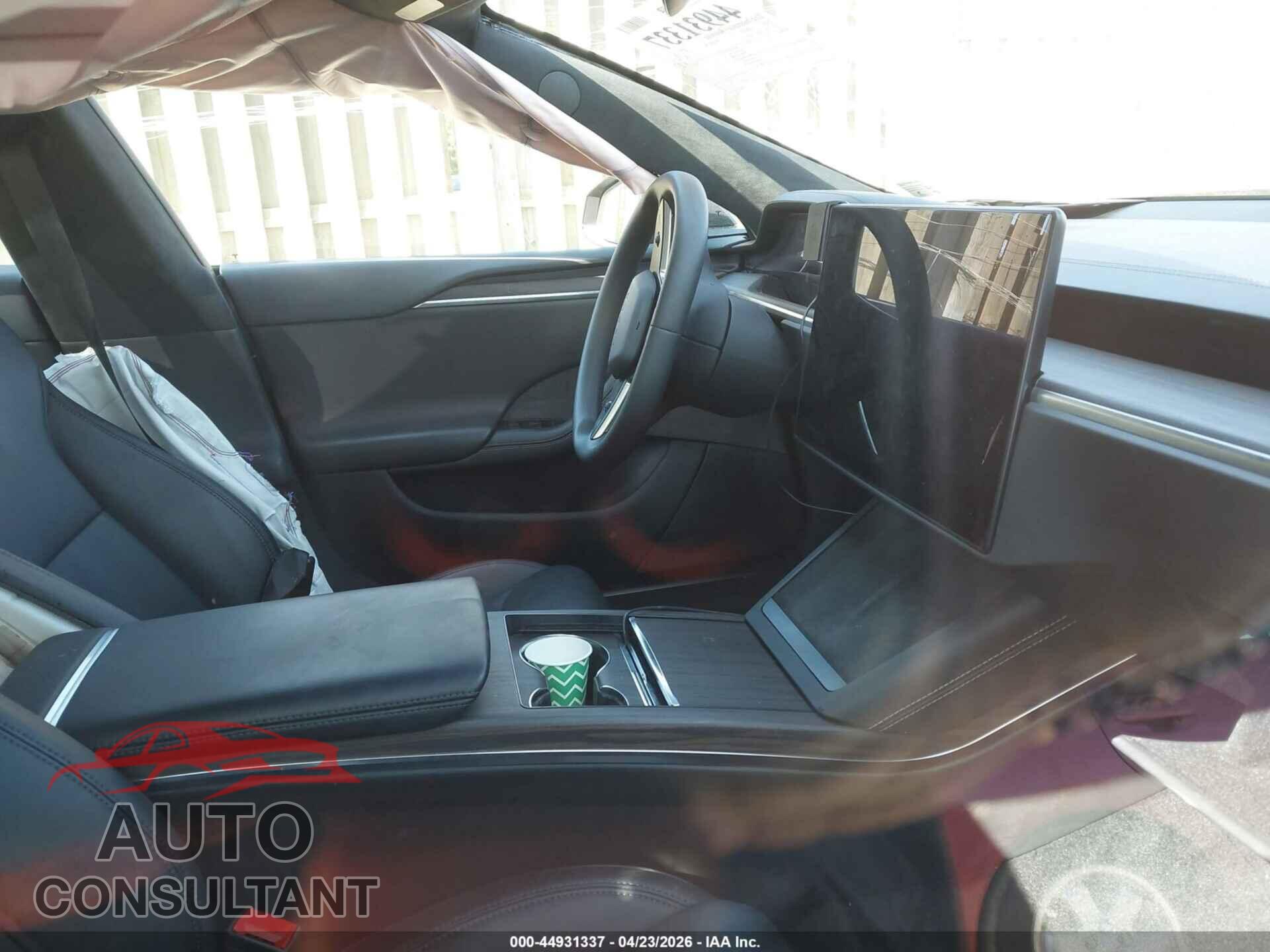TESLA MODEL S 2024 - 5YJSA1E50RF534808