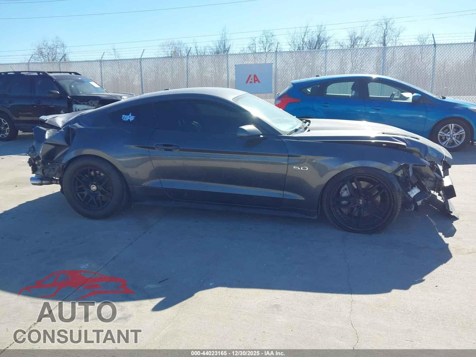 FORD MUSTANG 2015 - 1FA6P8CF8F5302156