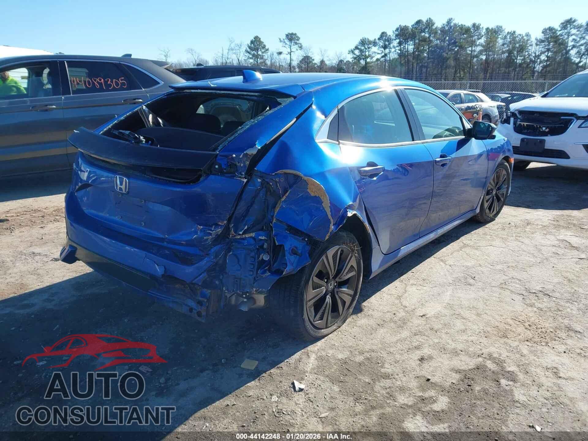 HONDA CIVIC 2018 - SHHFK7H50JU207020