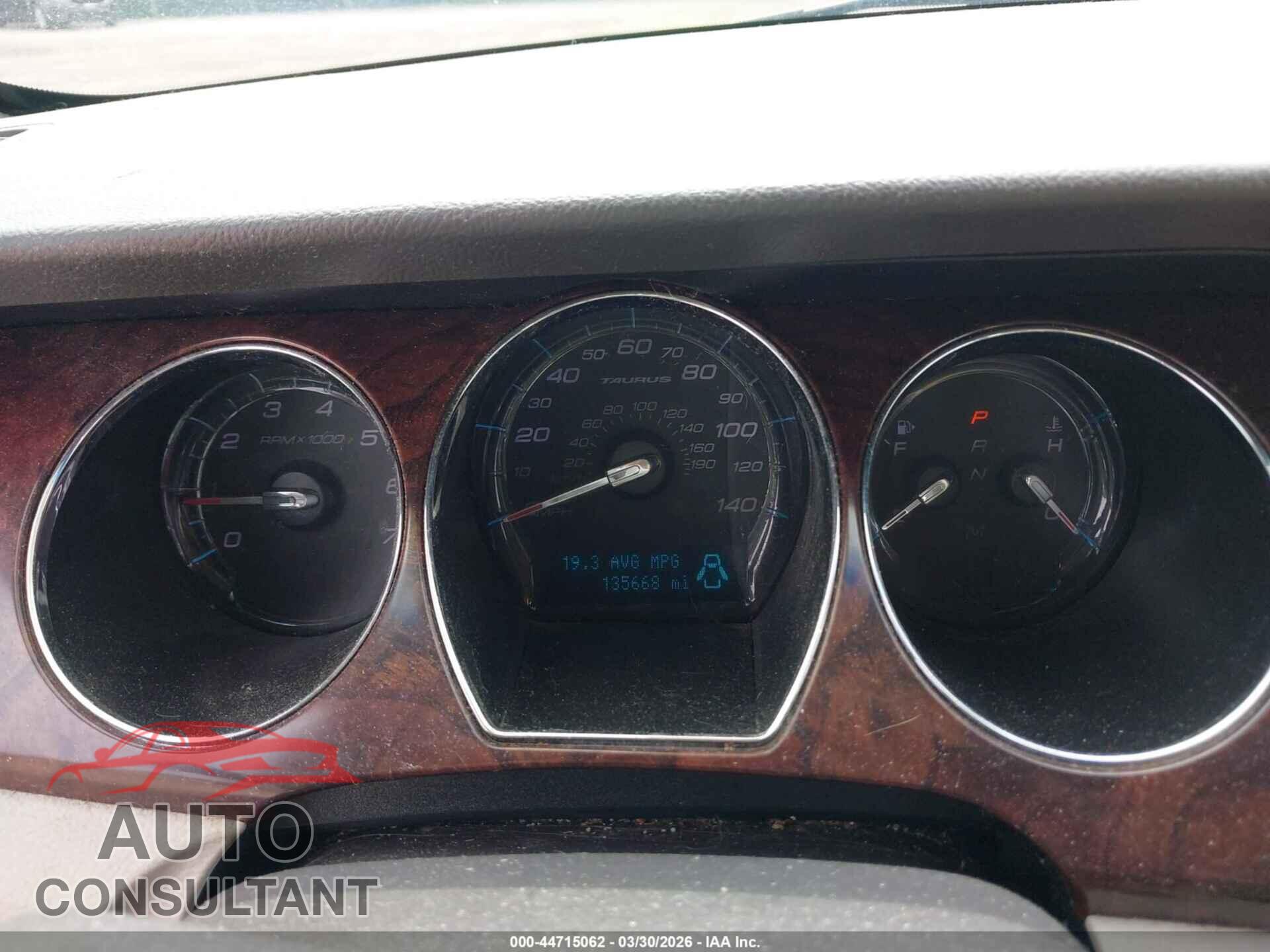 FORD TAURUS 2011 - 1FAHP2EW3BG156265