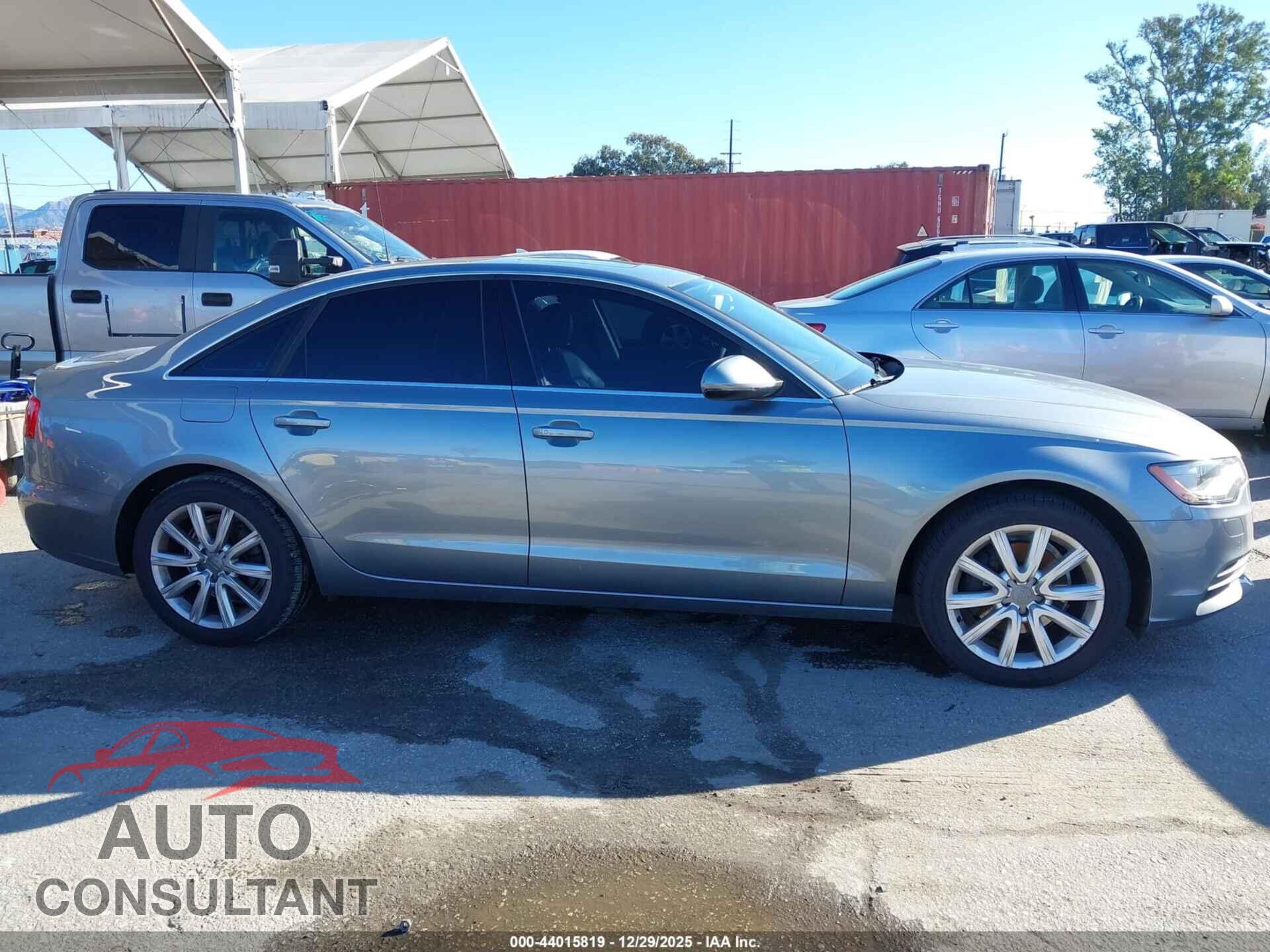 AUDI A6 2013 - WAUGFAFC0DN141239