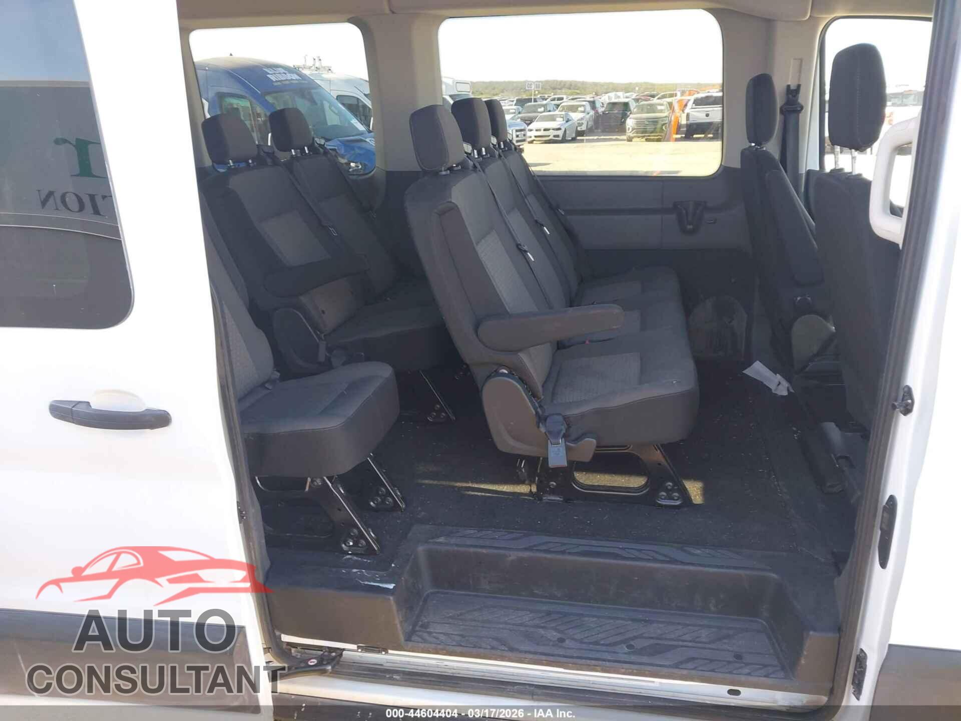 FORD TRANSIT-350 PASSENGER VAN 2024 - 1FBAX2X87RKA15950