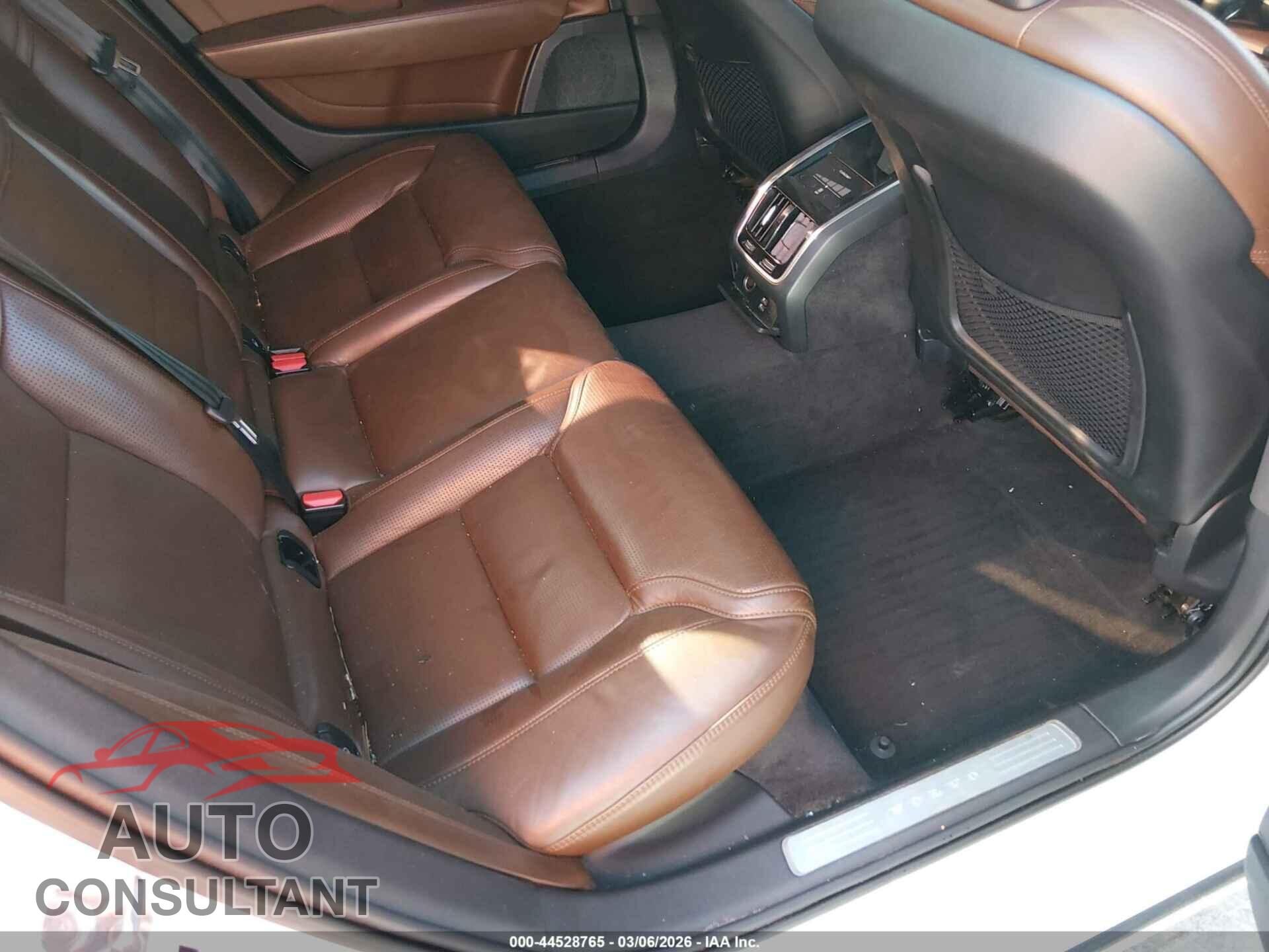 VOLVO S90 2018 - LVY992ML7JP007638