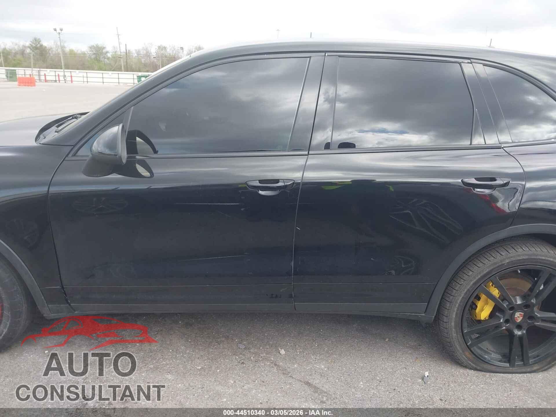 PORSCHE CAYENNE 2011 - WP1AB2A29BLA42080