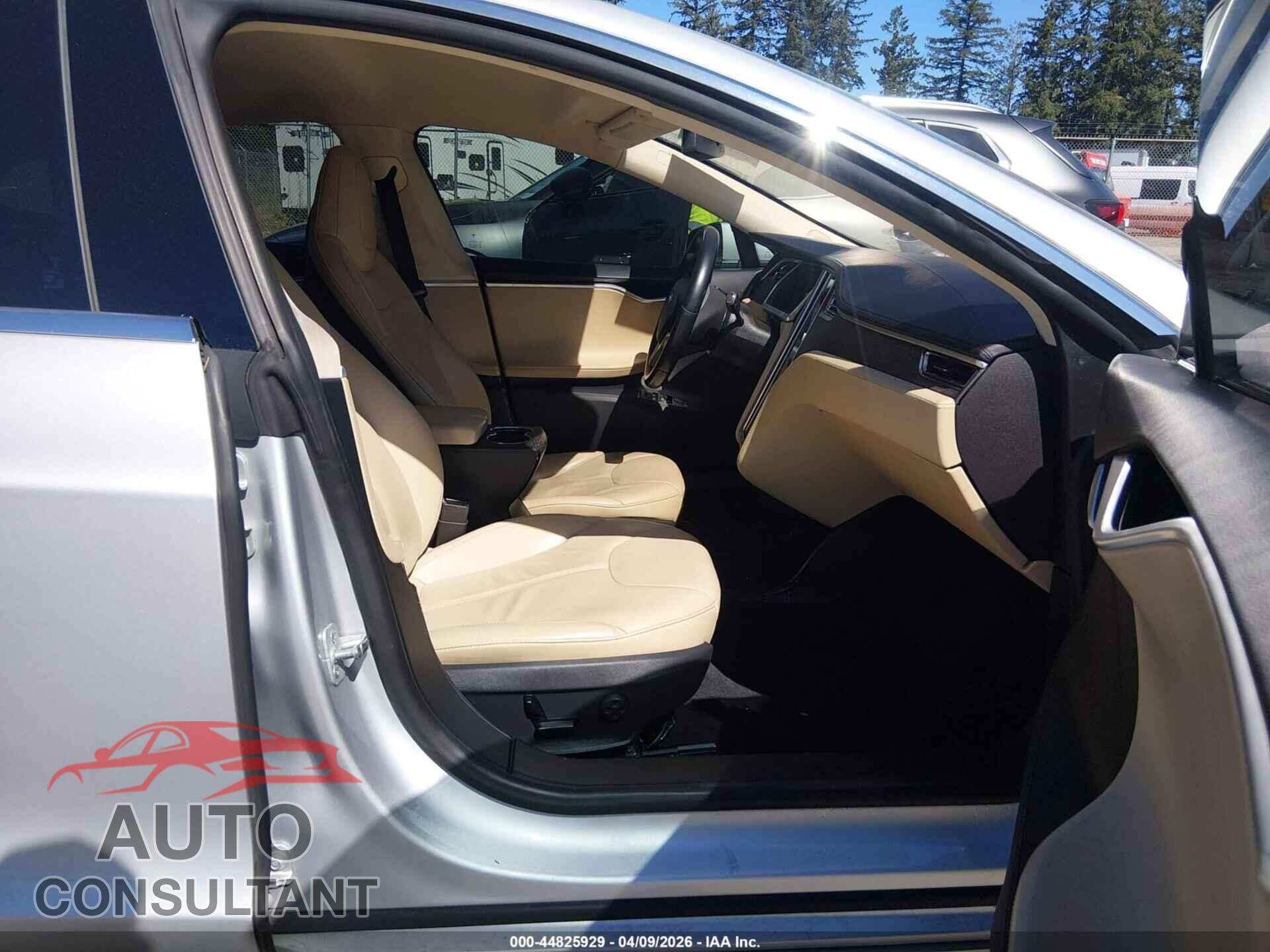 TESLA MODEL S 2013 - 5YJSA1AC2DFP10738