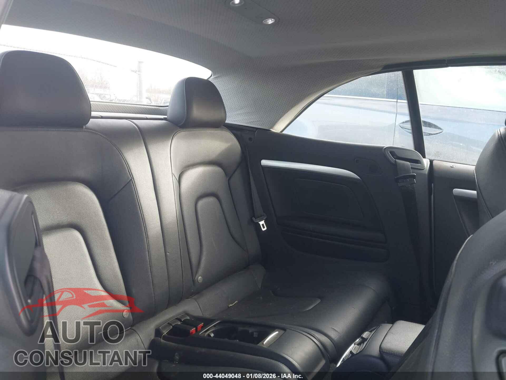 AUDI A5 2011 - WAULFAFH6BN001607