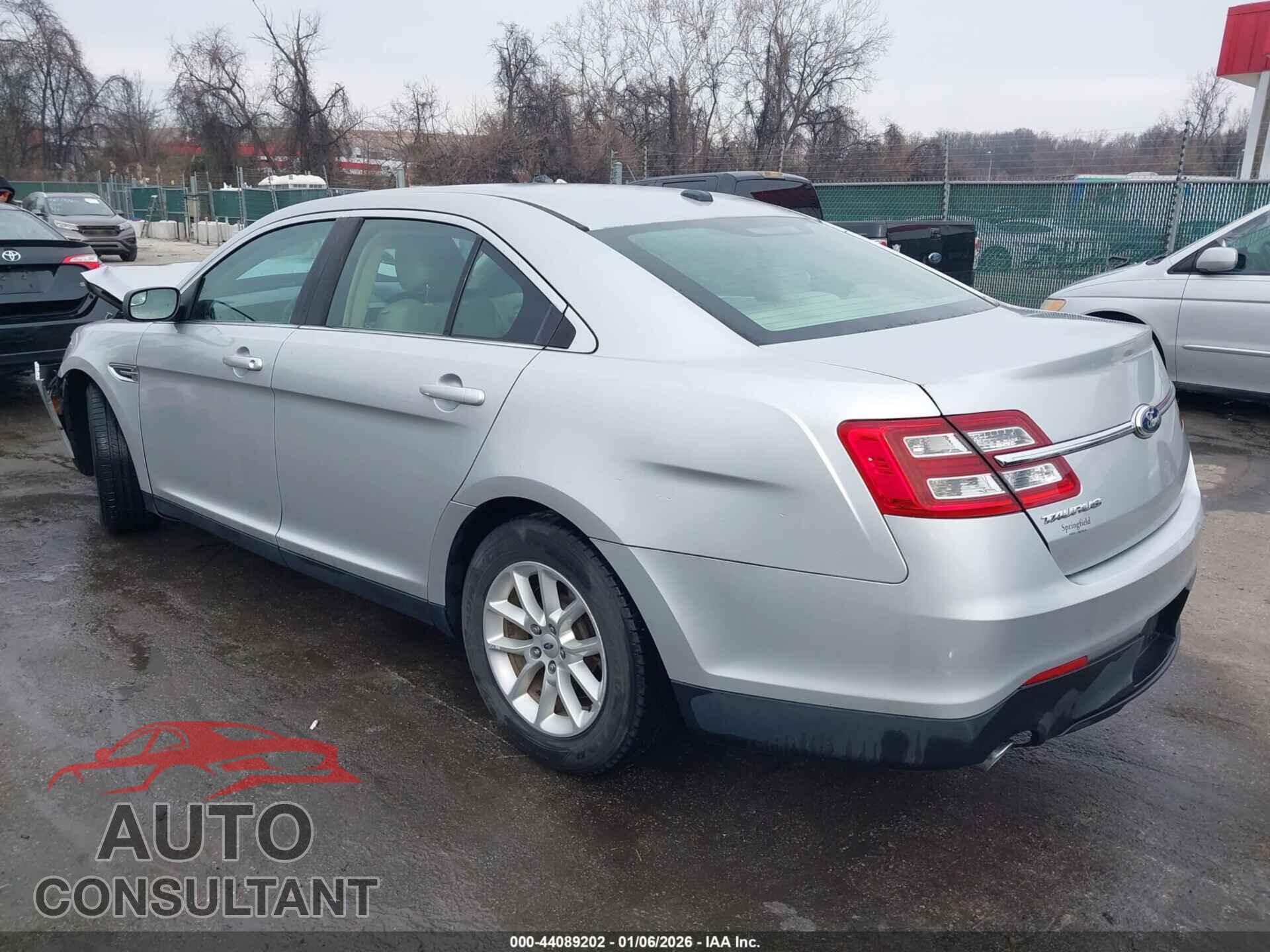 FORD TAURUS 2013 - 1FAHP2D86DG235564
