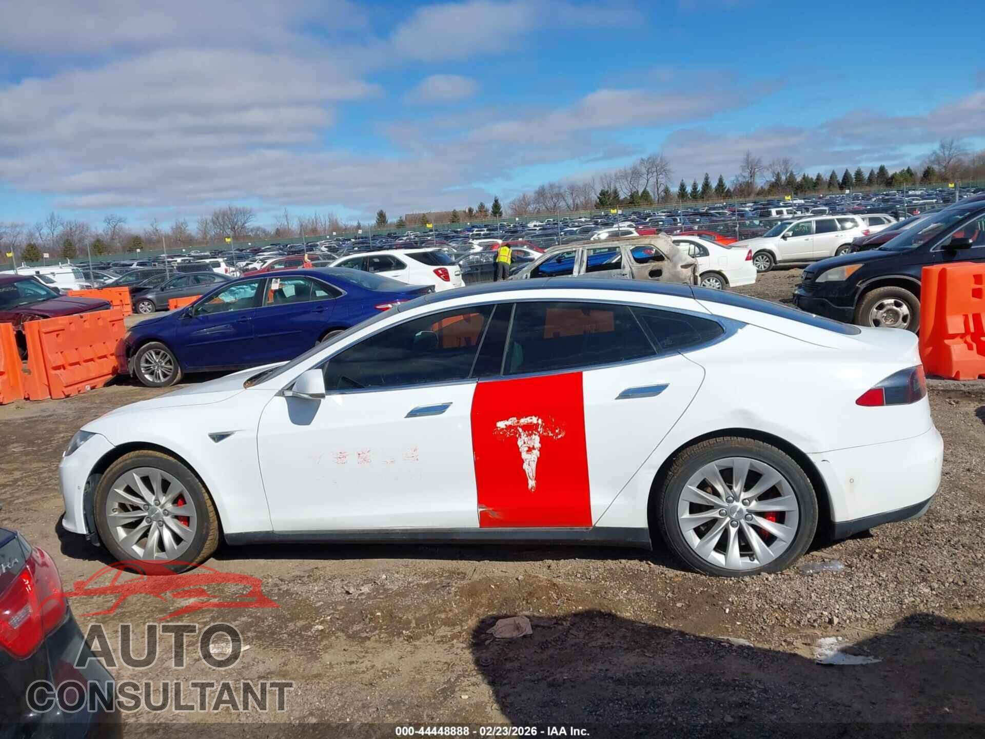 TESLA MODEL S 2016 - 5YJSA1E49GF126764