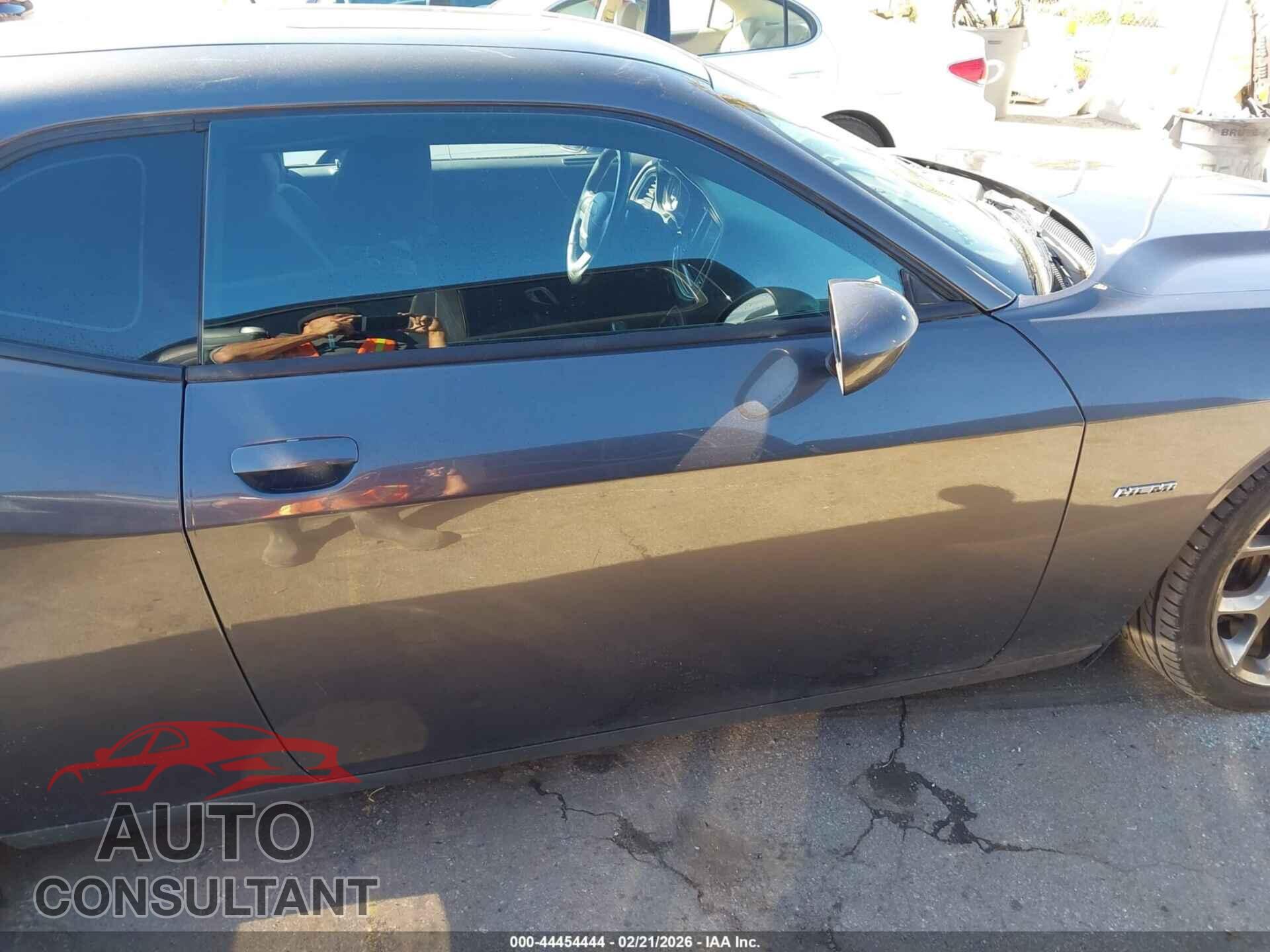 DODGE CHALLENGER 2015 - 2C3CDZAT7FH737056