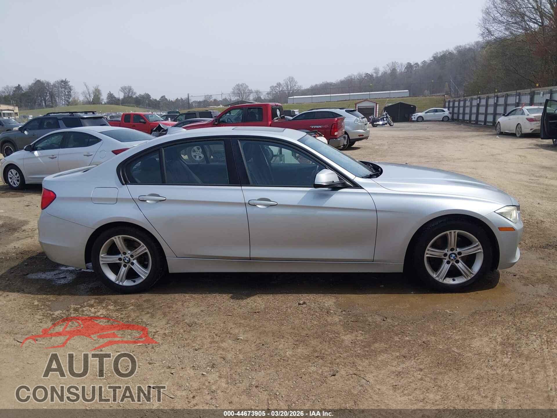 BMW 320I 2014 - WBA3C3C51EP662484
