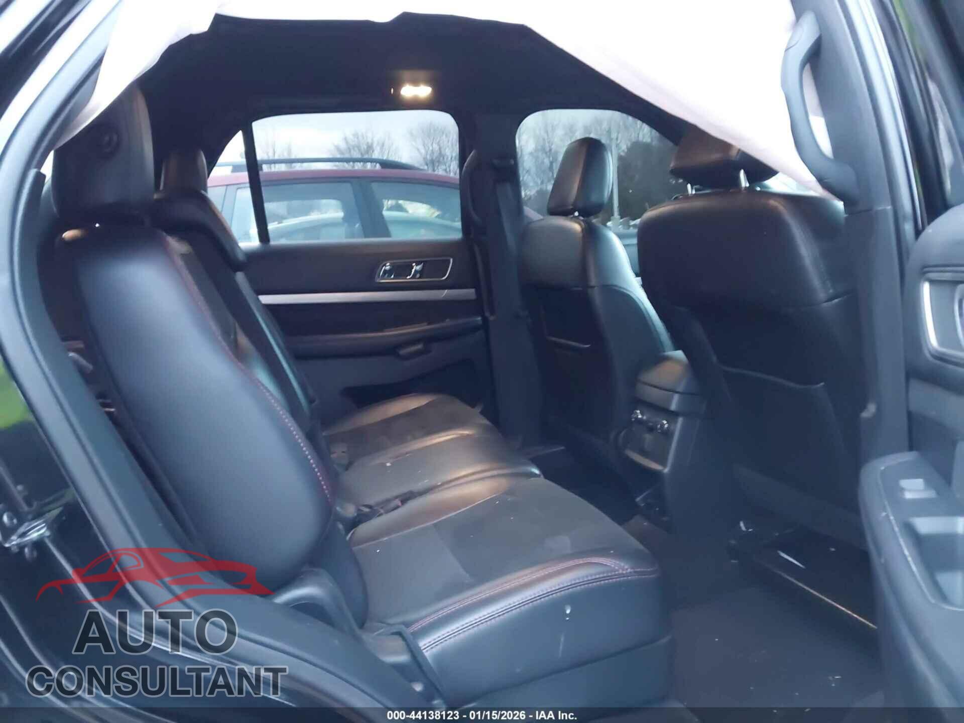 FORD EXPLORER 2018 - 1FM5K8D85JGB50057