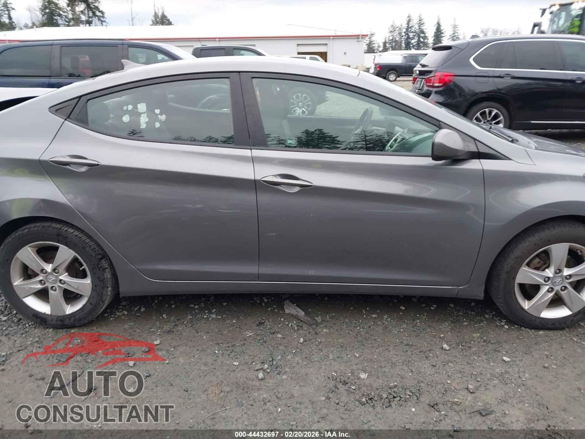 HYUNDAI ELANTRA 2012 - 5NPDH4AE7CH091271