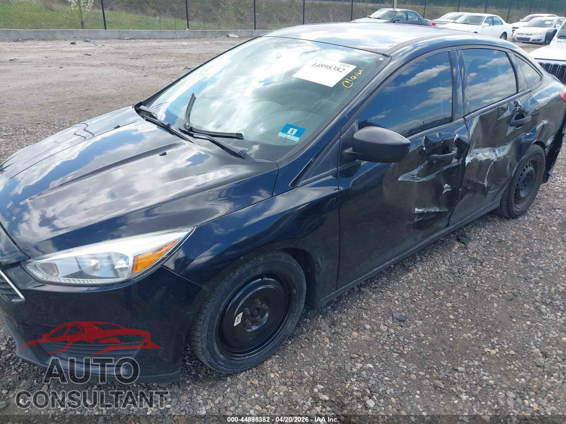 FORD FOCUS 2016 - 1FADP3E20GL279019