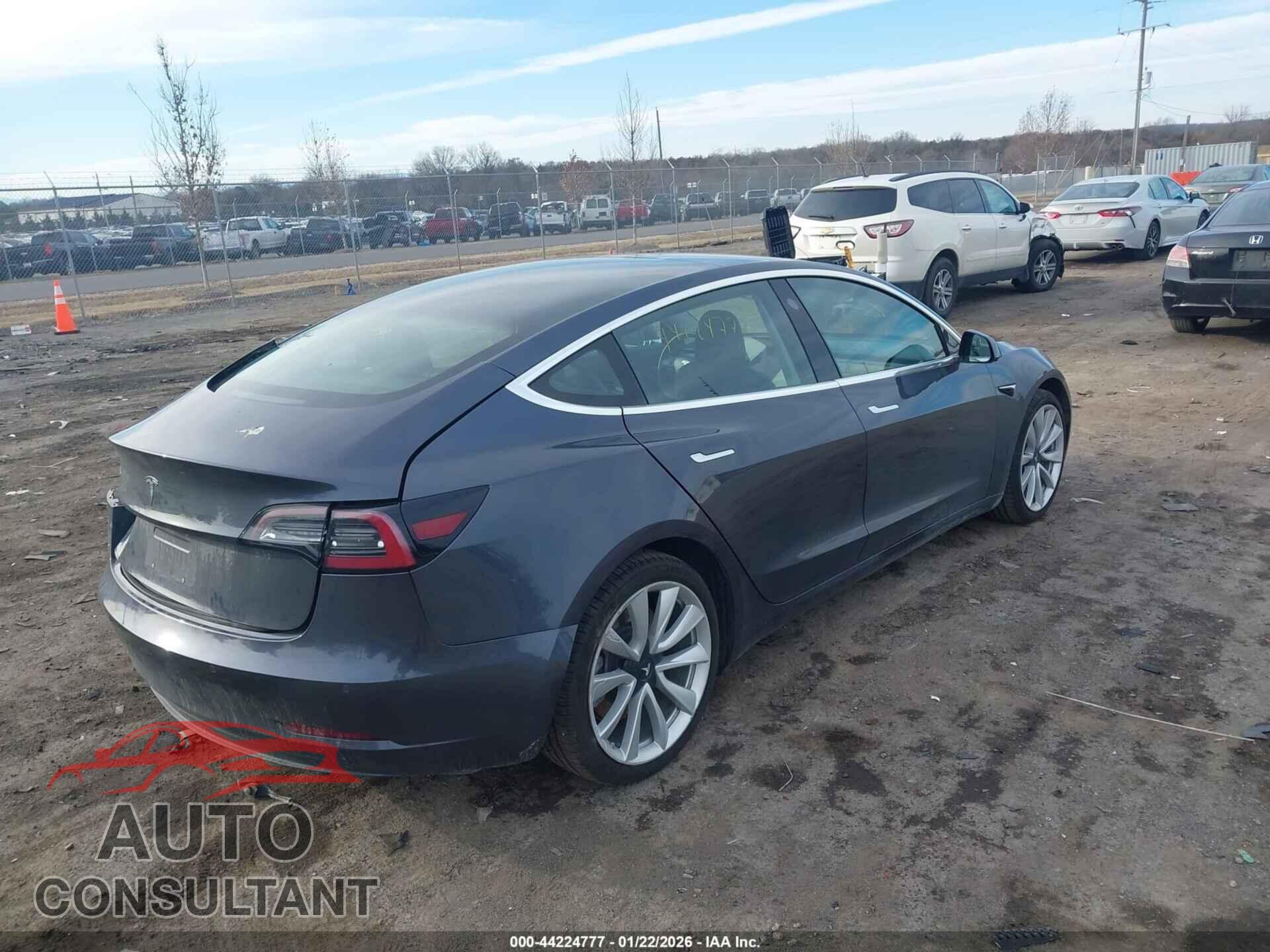TESLA MODEL 3 2018 - 5YJ3E1EB2JF116799