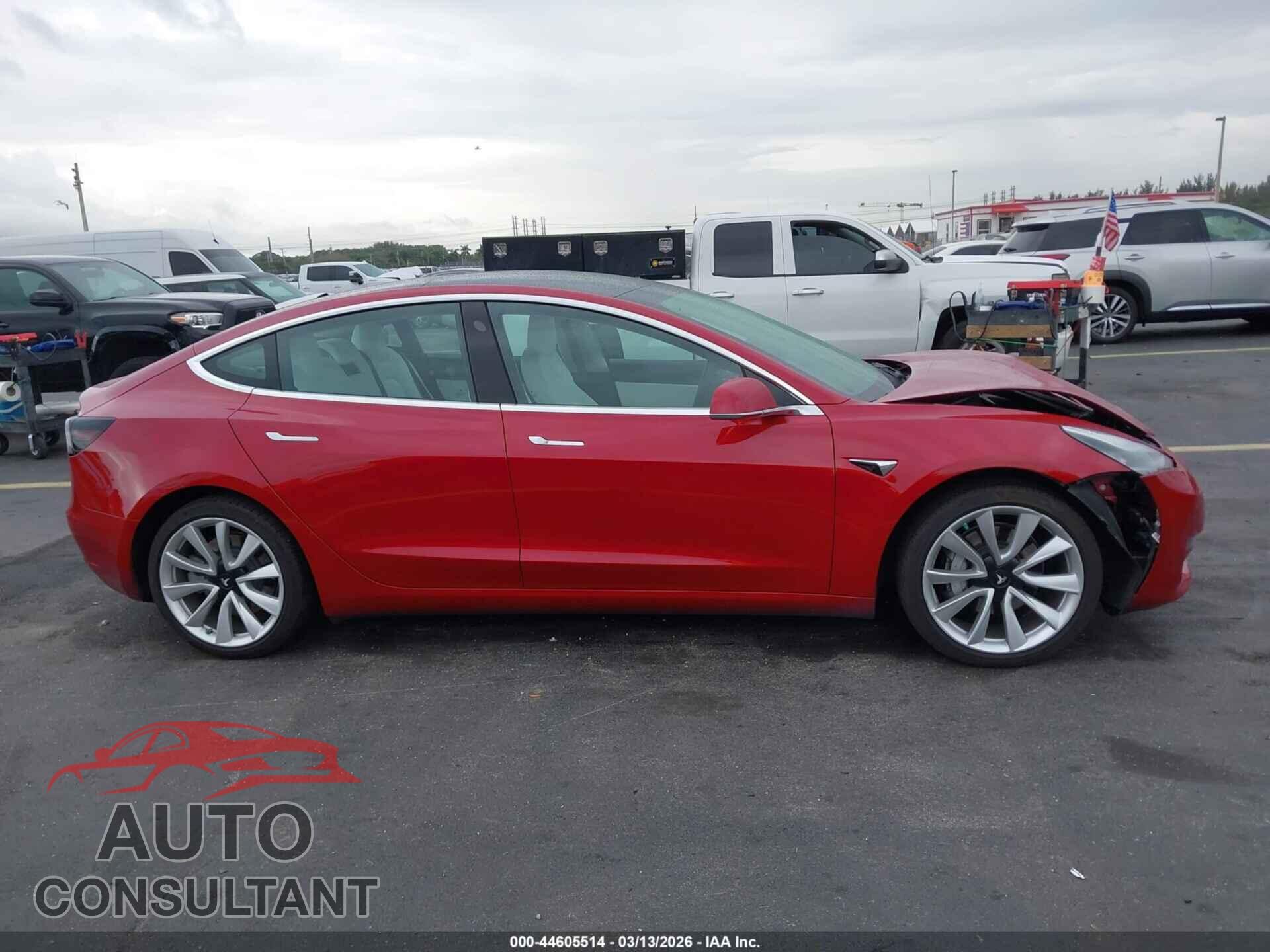 TESLA MODEL 3 2019 - 5YJ3E1EB5KF391973