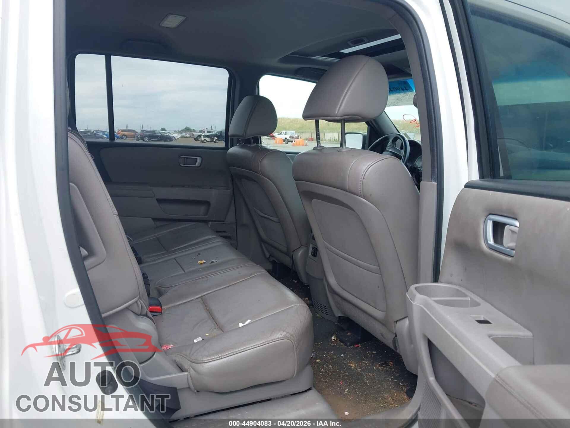 HONDA PILOT 2013 - 5FNYF4H58DB047082