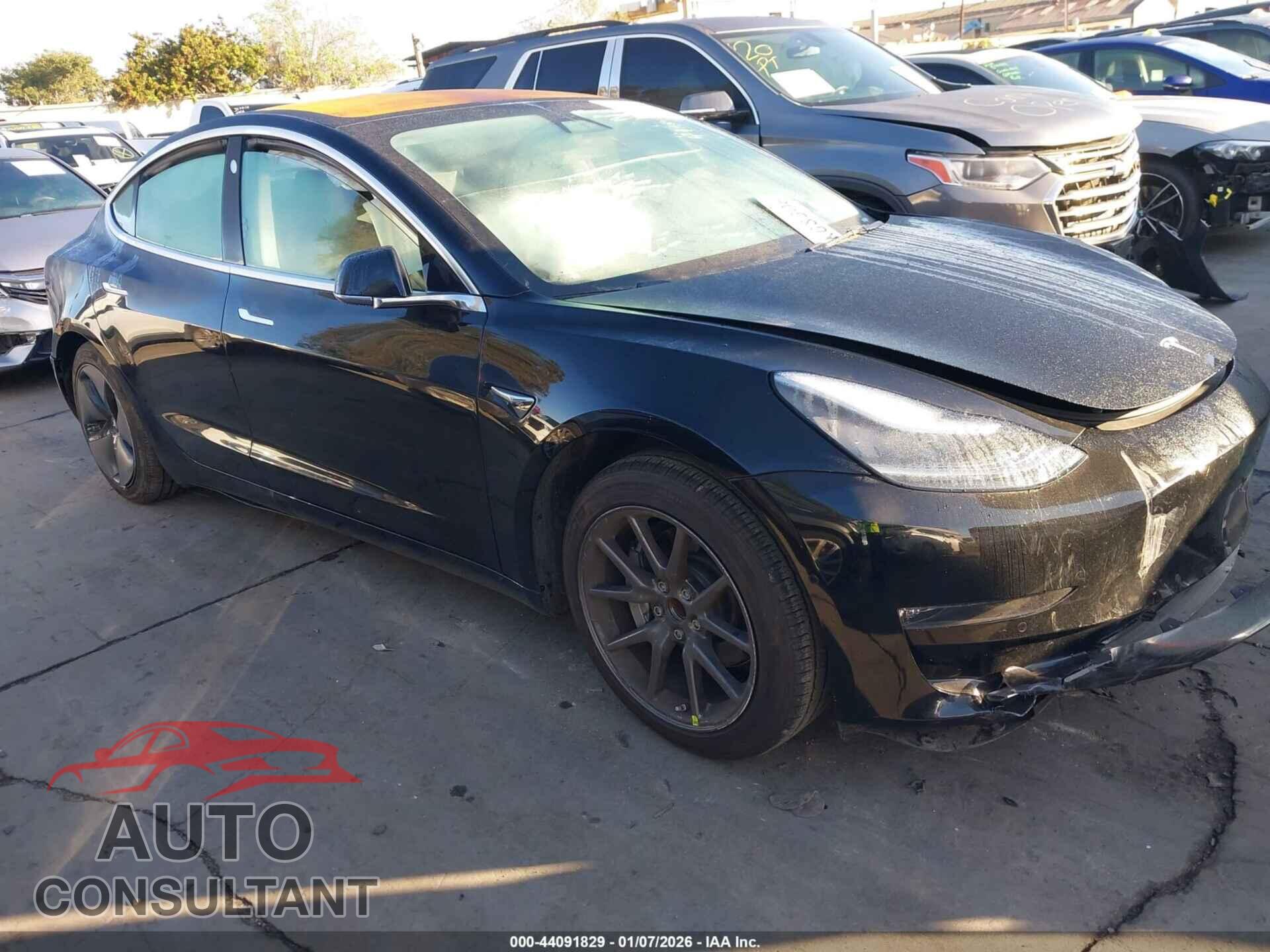 TESLA MODEL 3 2019 - 5YJ3E1EA2KF305543