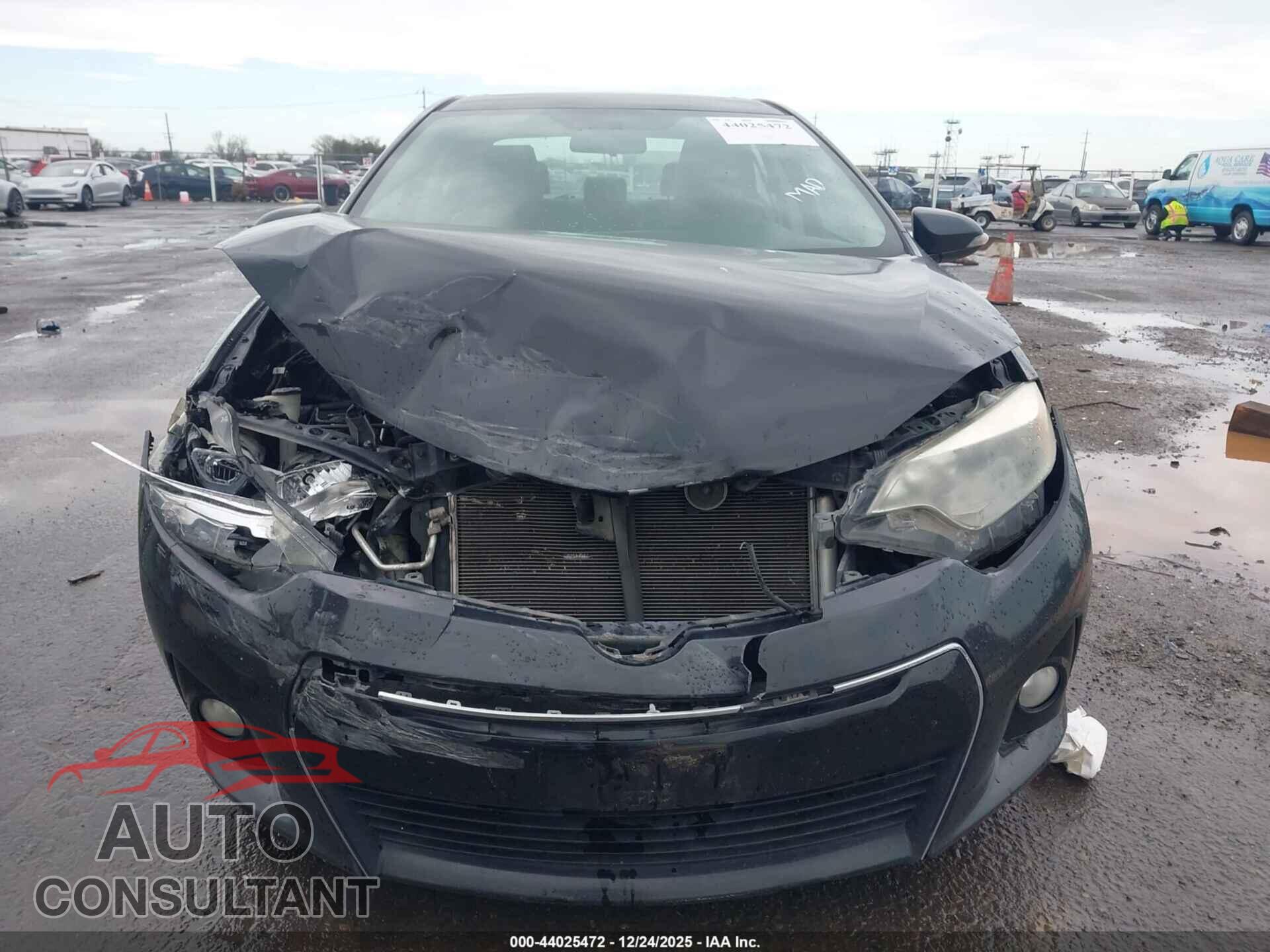 TOYOTA COROLLA 2015 - 2T1BURHEXFC281367